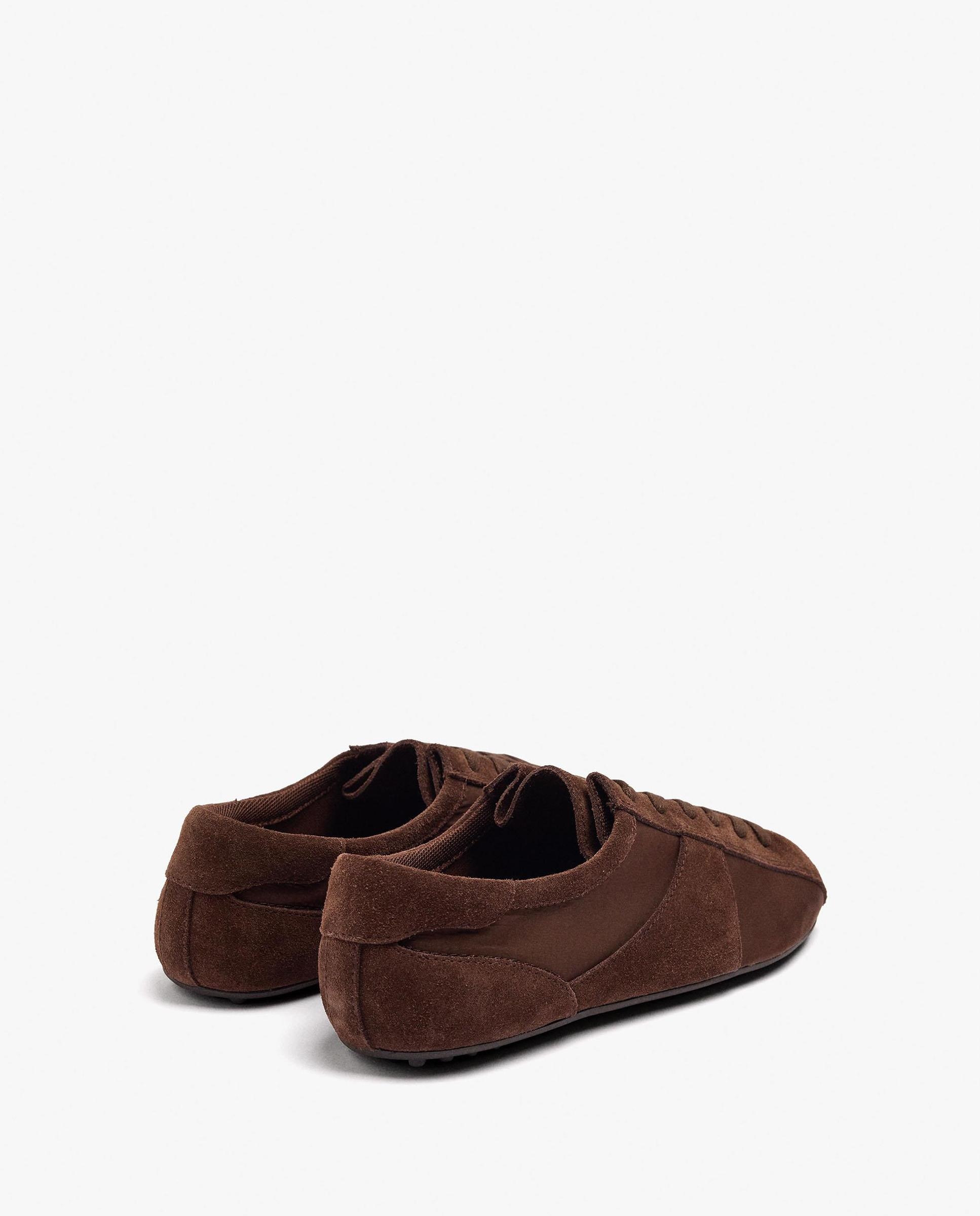 Imagen 4 de Zapatillas deportivas de mujer de piel con cierre de cordones - Parfois - Marrón oscuro Marrón oscuro