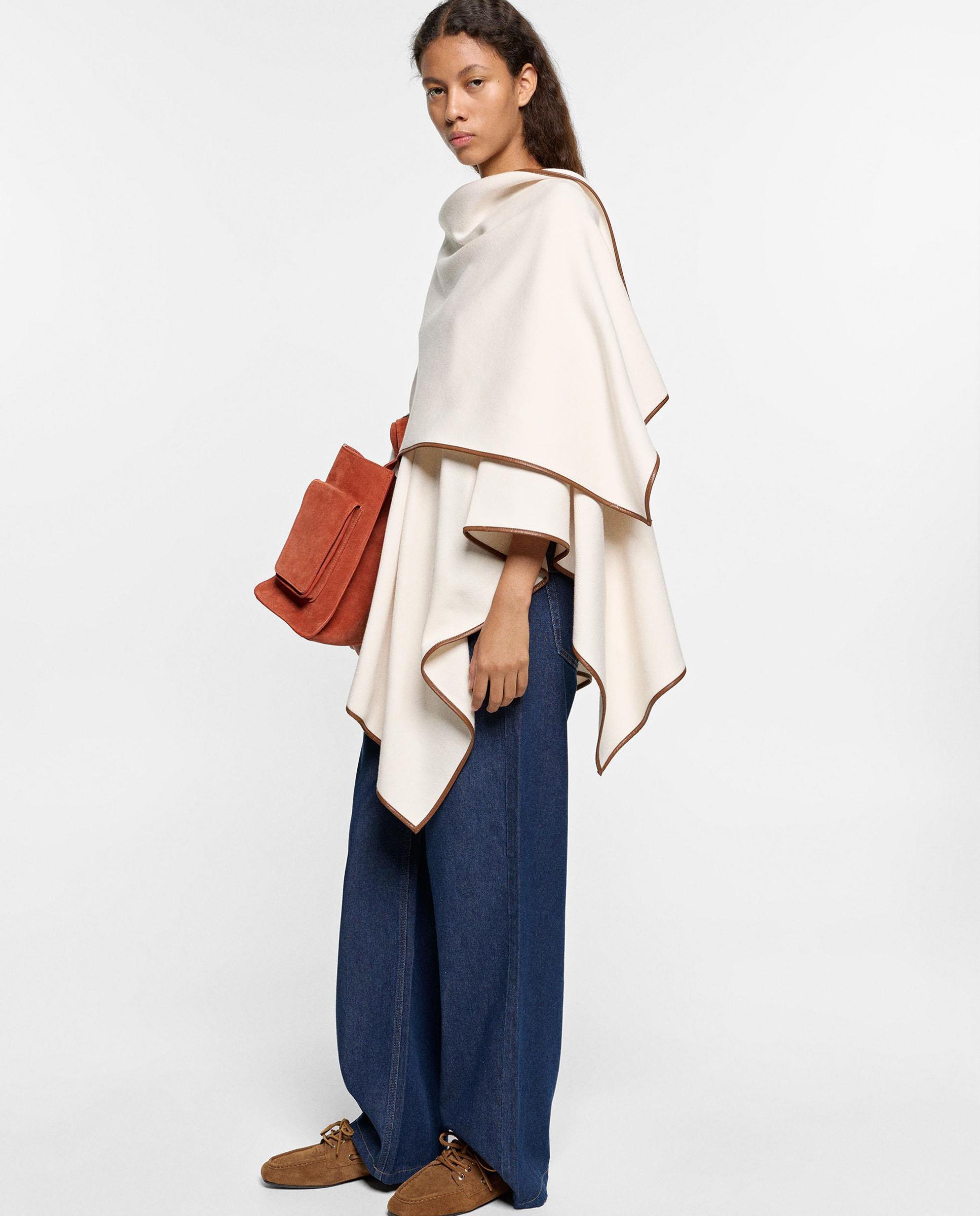 Poncho de mujer de punto en liso - Parfois - Crudo Crudo-2