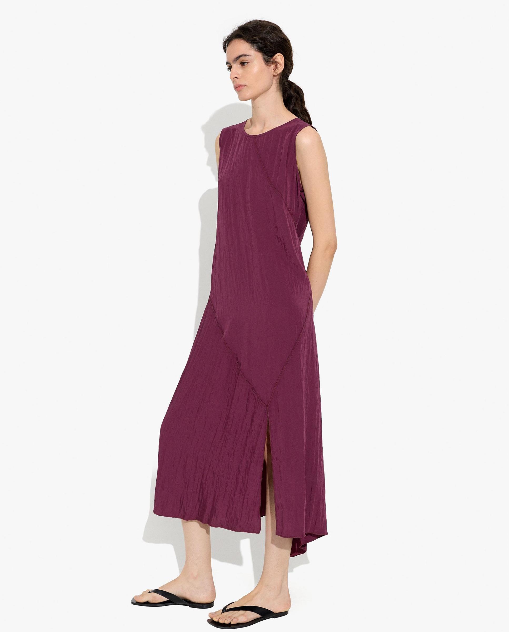 Vestido largo con detalles diagonales en liso - Parfois - Burdeos Burdeos-3