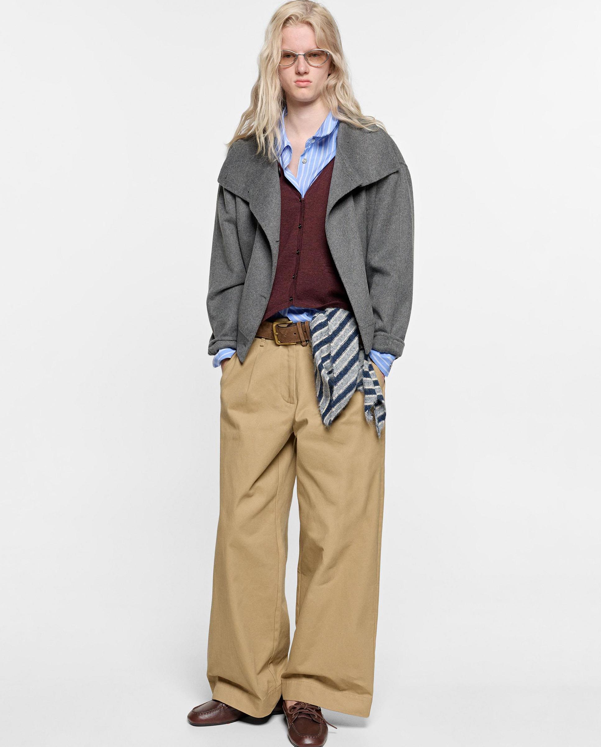 Chaqueta de mujer con mezcla de tejidos y solapas - Parfois - Gris Gris-2
