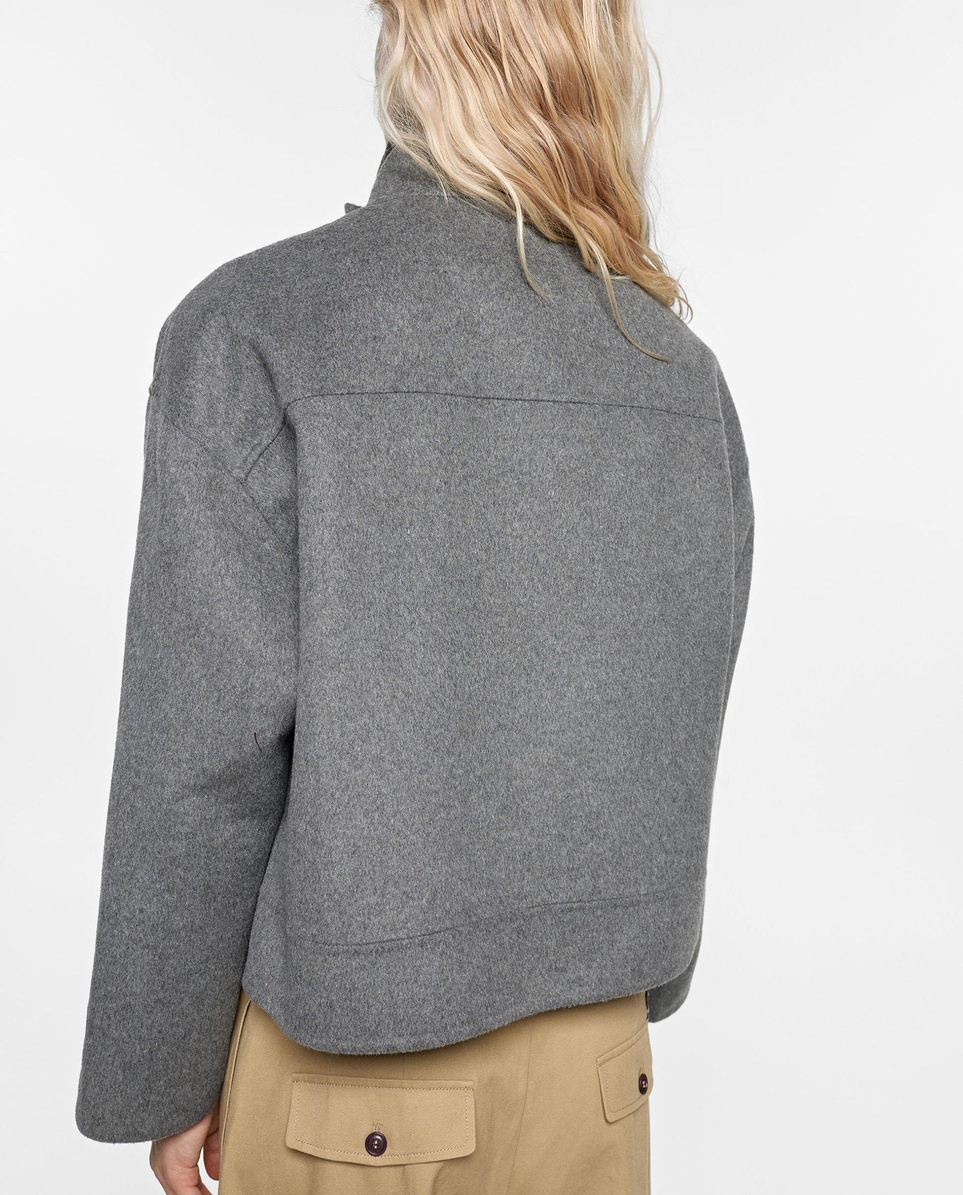 Chaqueta de mujer con mezcla de tejidos y solapas - Parfois - Gris Gris-4