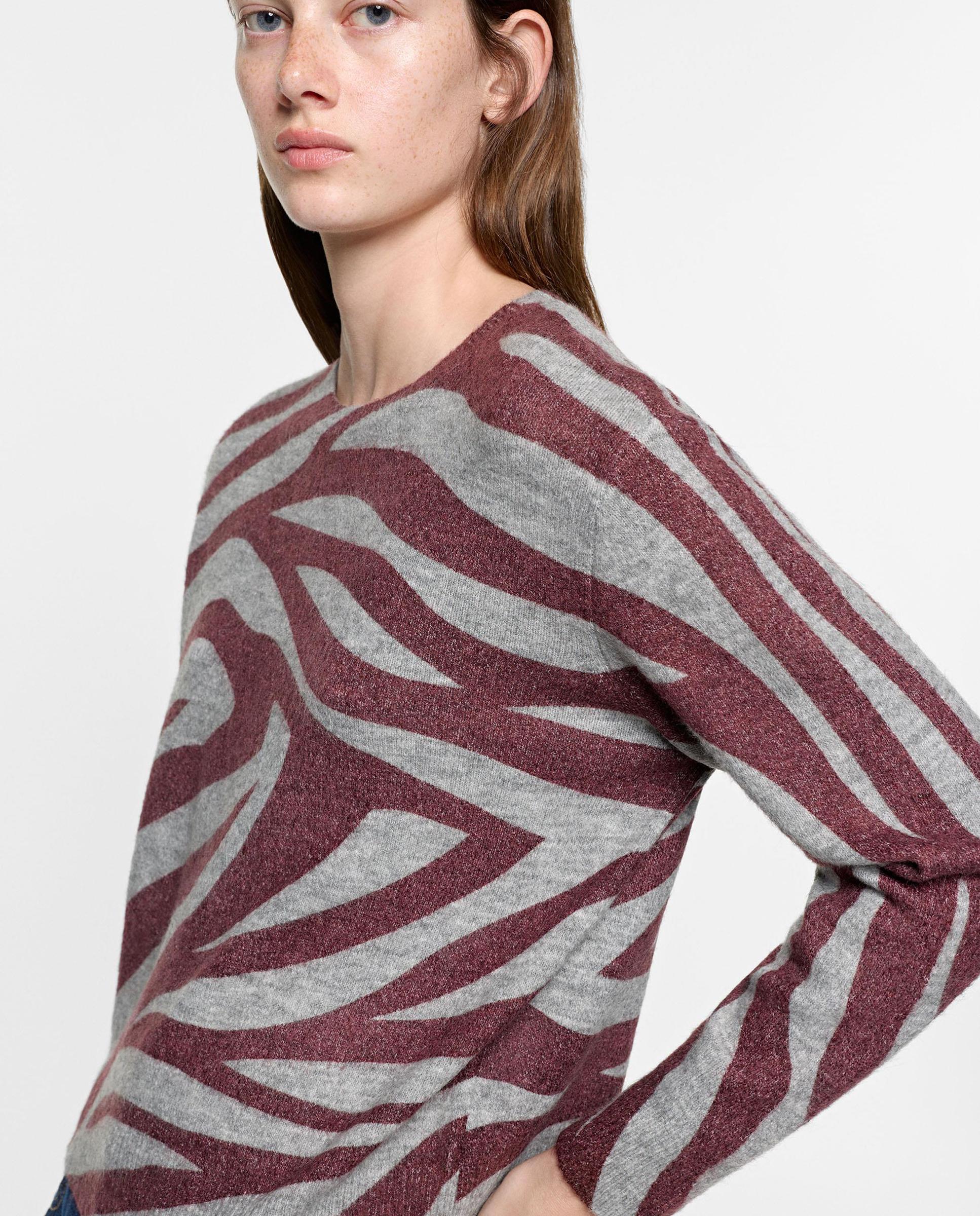 Jersey de mujer de manga larga con estampado animal print - Parfois - Burdeos Burdeos-3