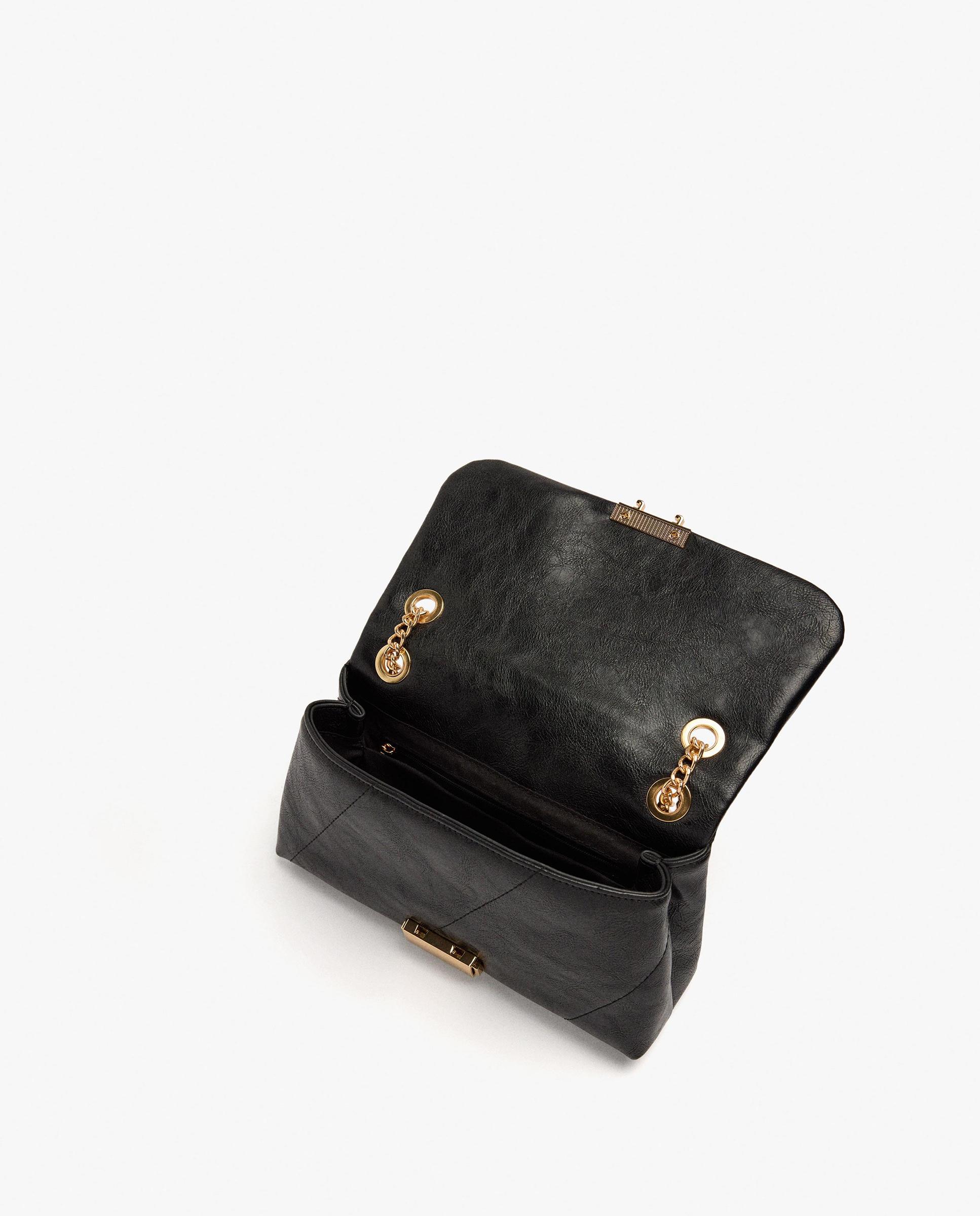 Bolso de hombro con solapa y cierre de botón en liso - Parfois - Negro Negro-4