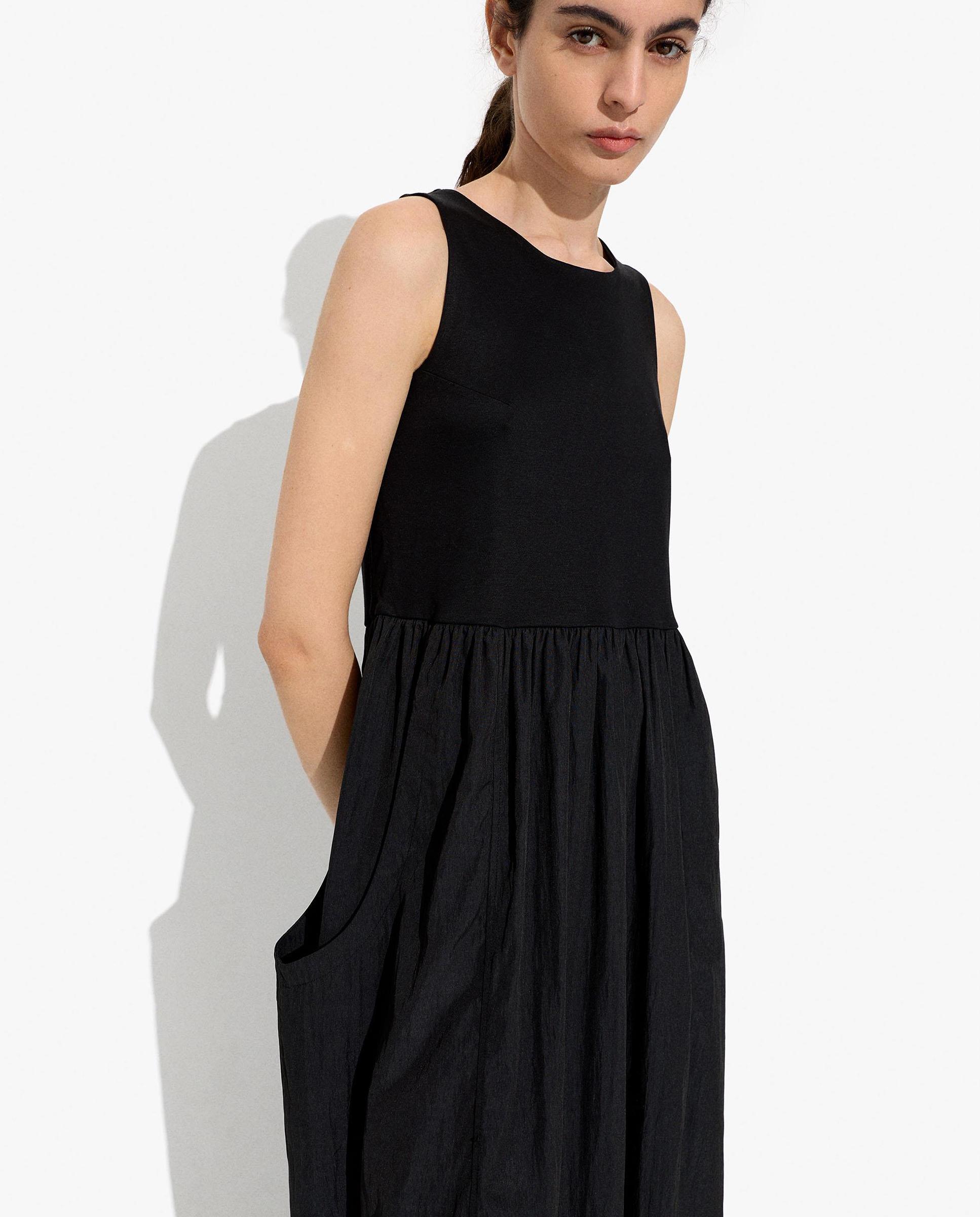 Vestido largo sin mangas en liso - Parfois - Negro Negro-2