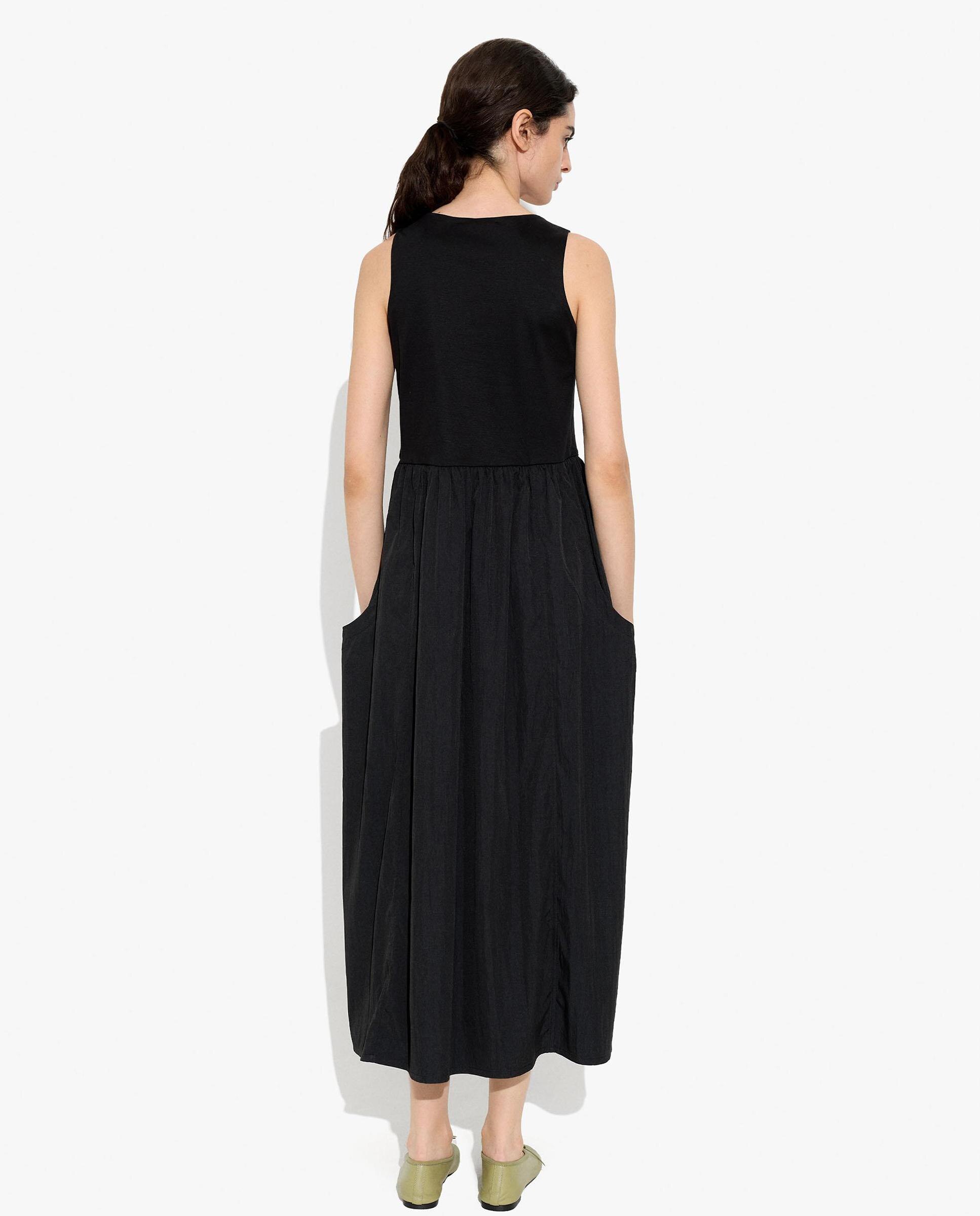 Vestido largo sin mangas en liso - Parfois - Negro Negro-4