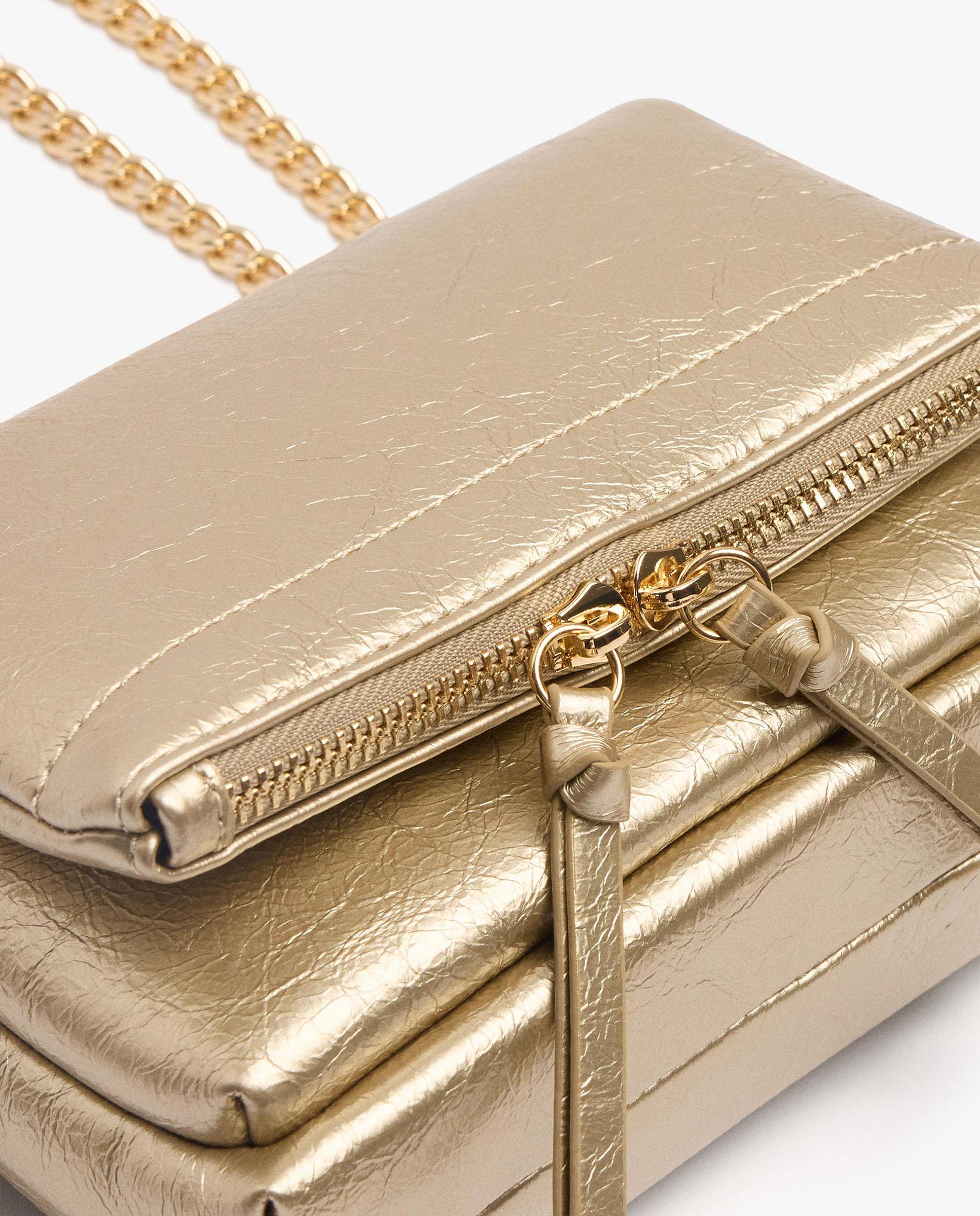 Bolso de hombro con solapa y cierre de cremallera en liso - Parfois - Oro Oro-3