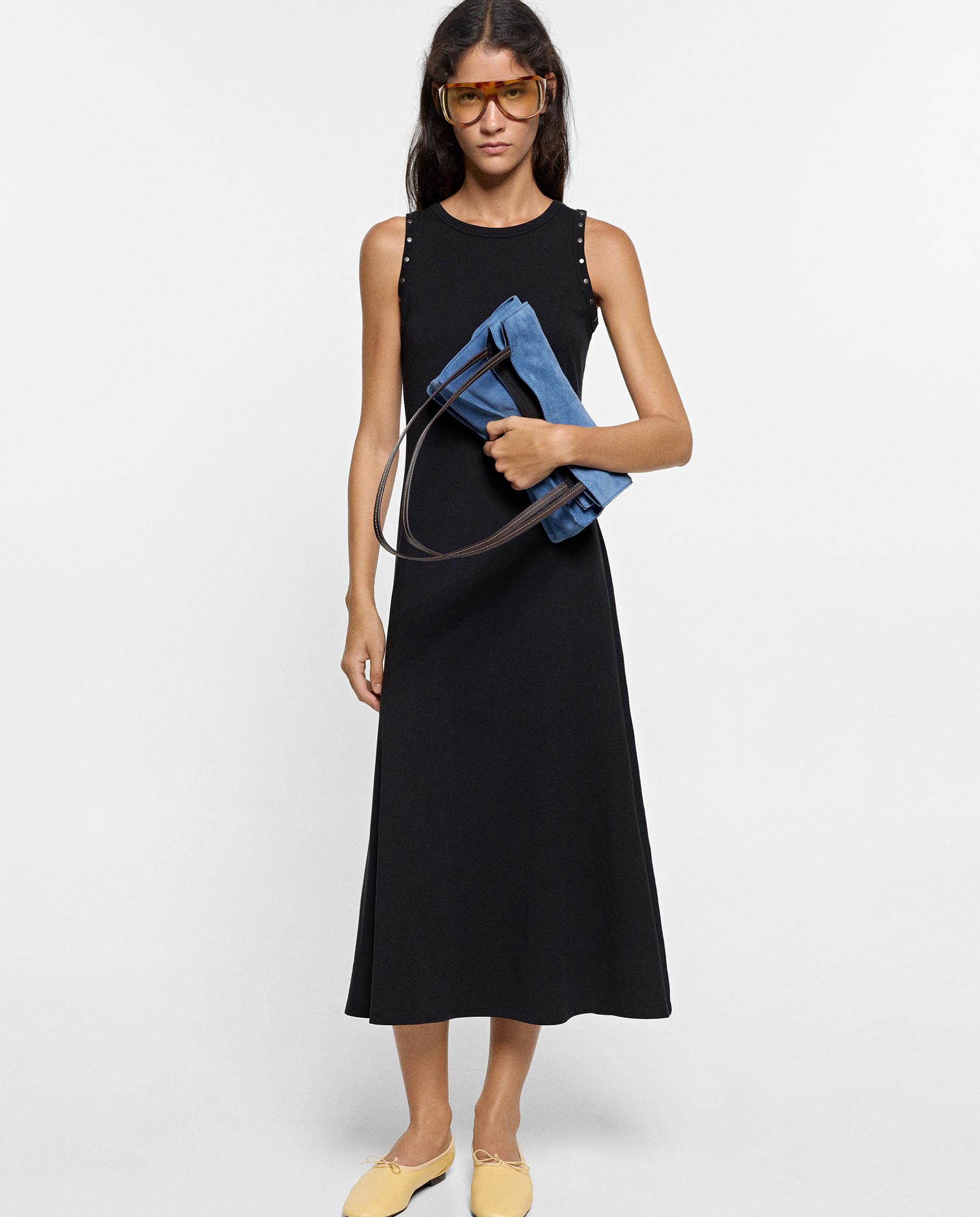 Vestido midi con tachuelas en liso - Parfois - Negro Negro-1