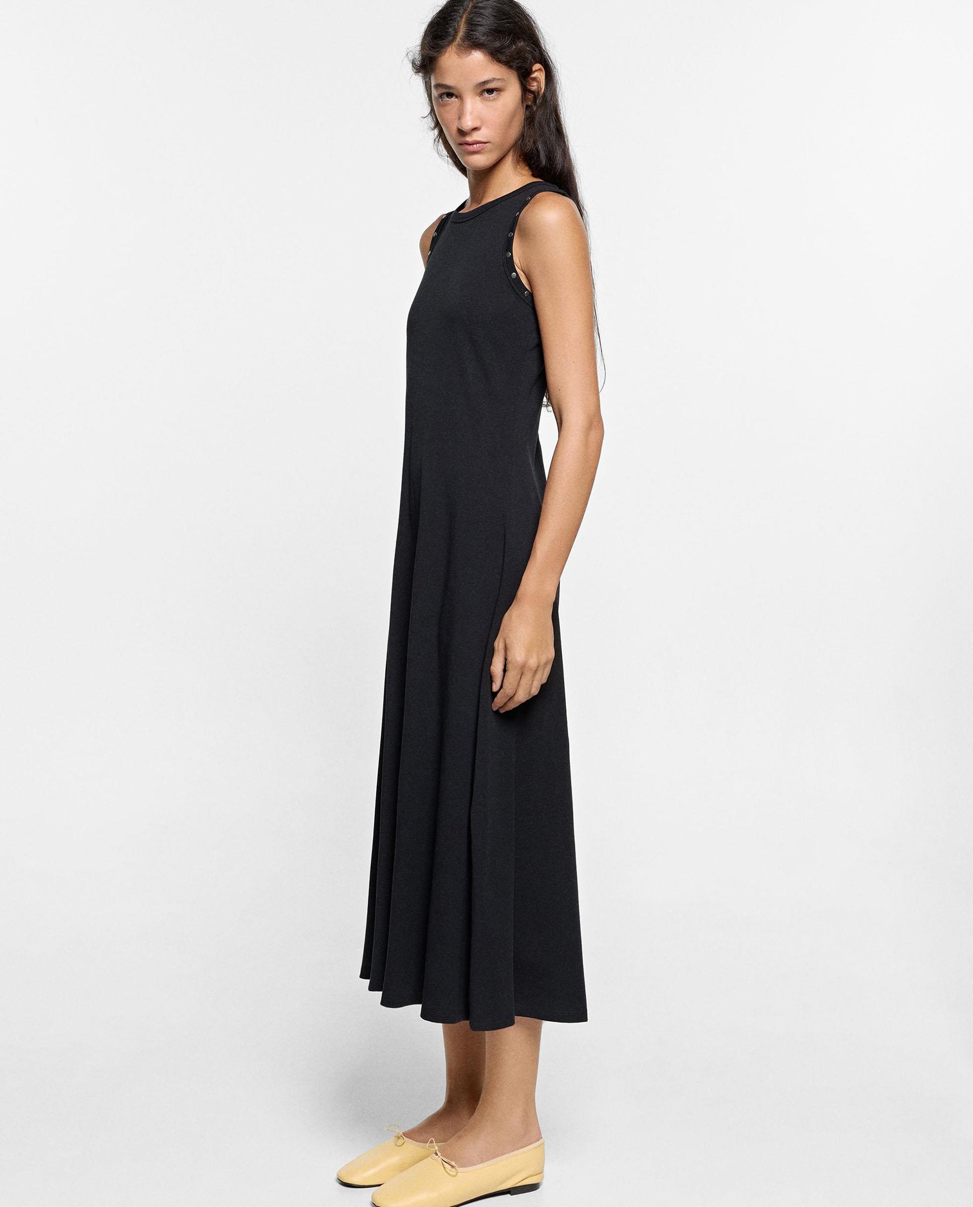 Vestido midi con tachuelas en liso - Parfois - Negro Negro-3