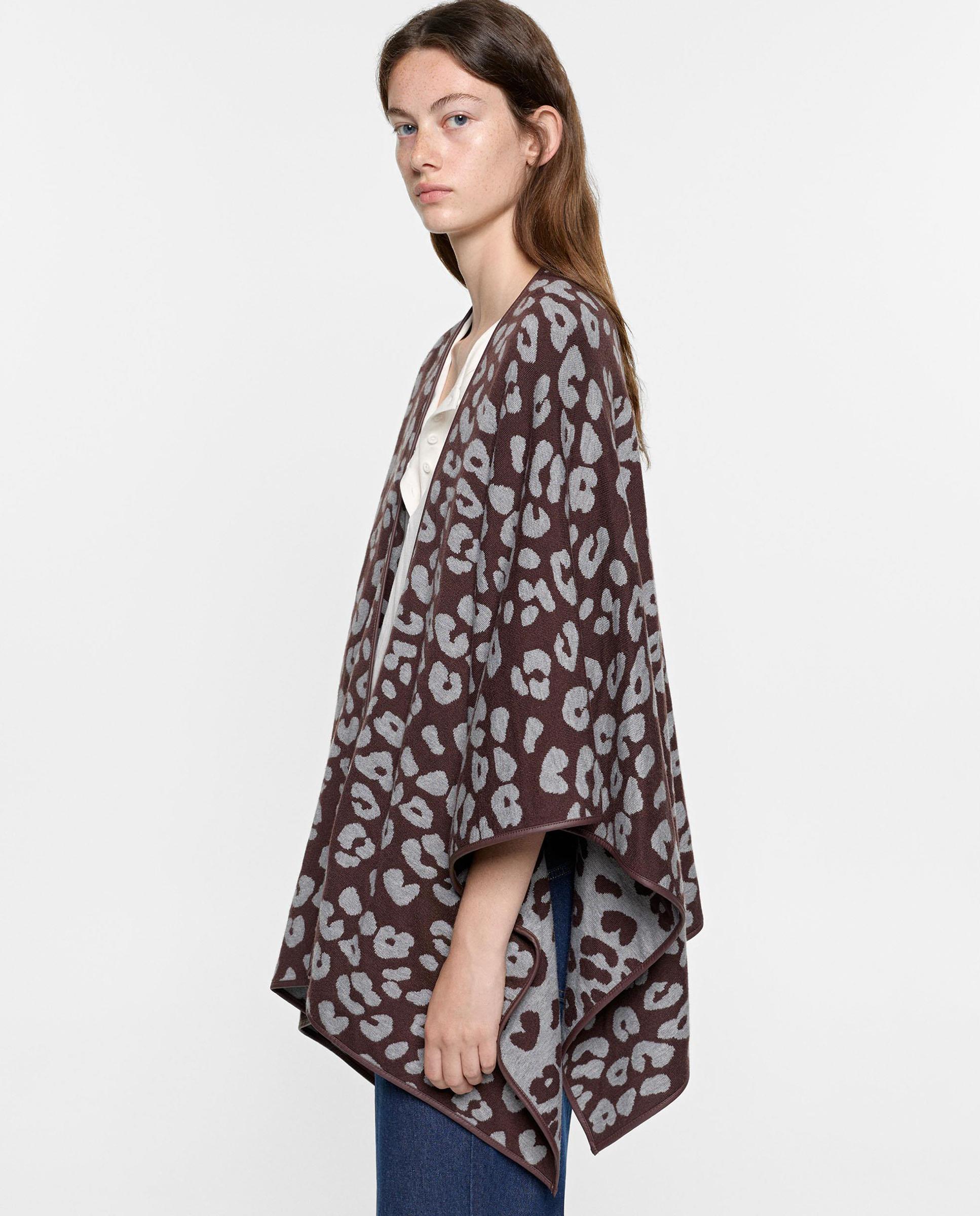 Capa de mujer estilo poncho con estampado animal print - Parfois - Multicolor Multicolor-3