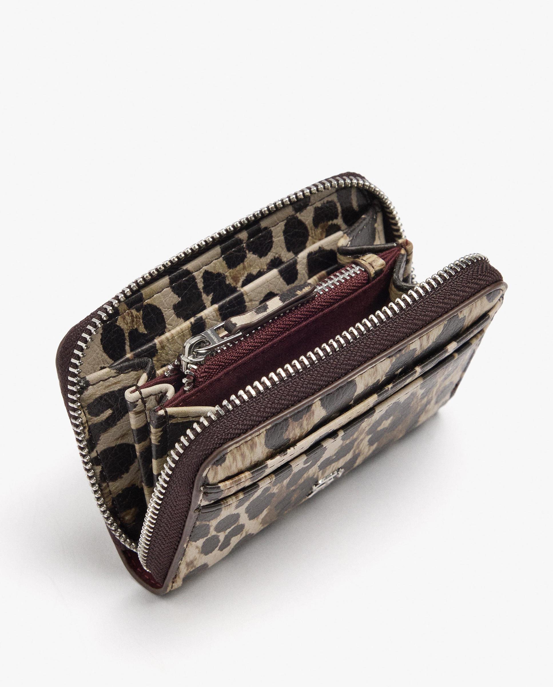 Cartera de mujer pequeña con cierre de cremallera y estampado animal print - Parfois - Multicolor Multicolor-4