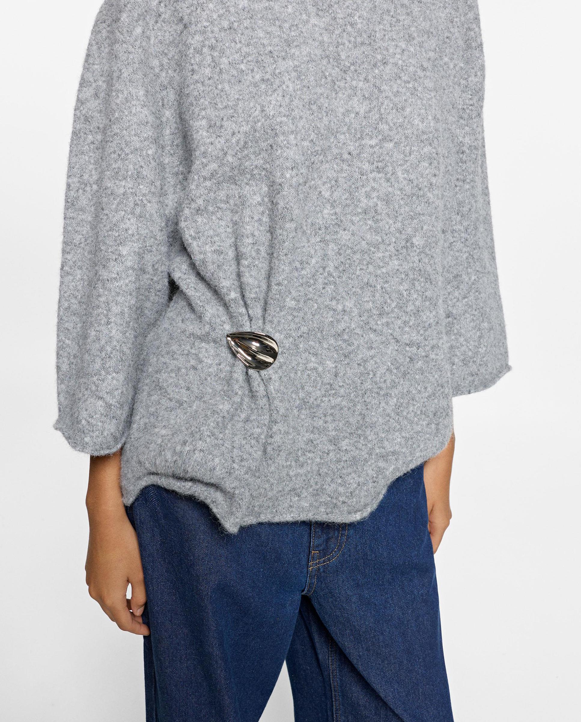 Jersey de mujer de manga francesa con abalorio decorativo fruncido - Parfois - Gris Gris-4