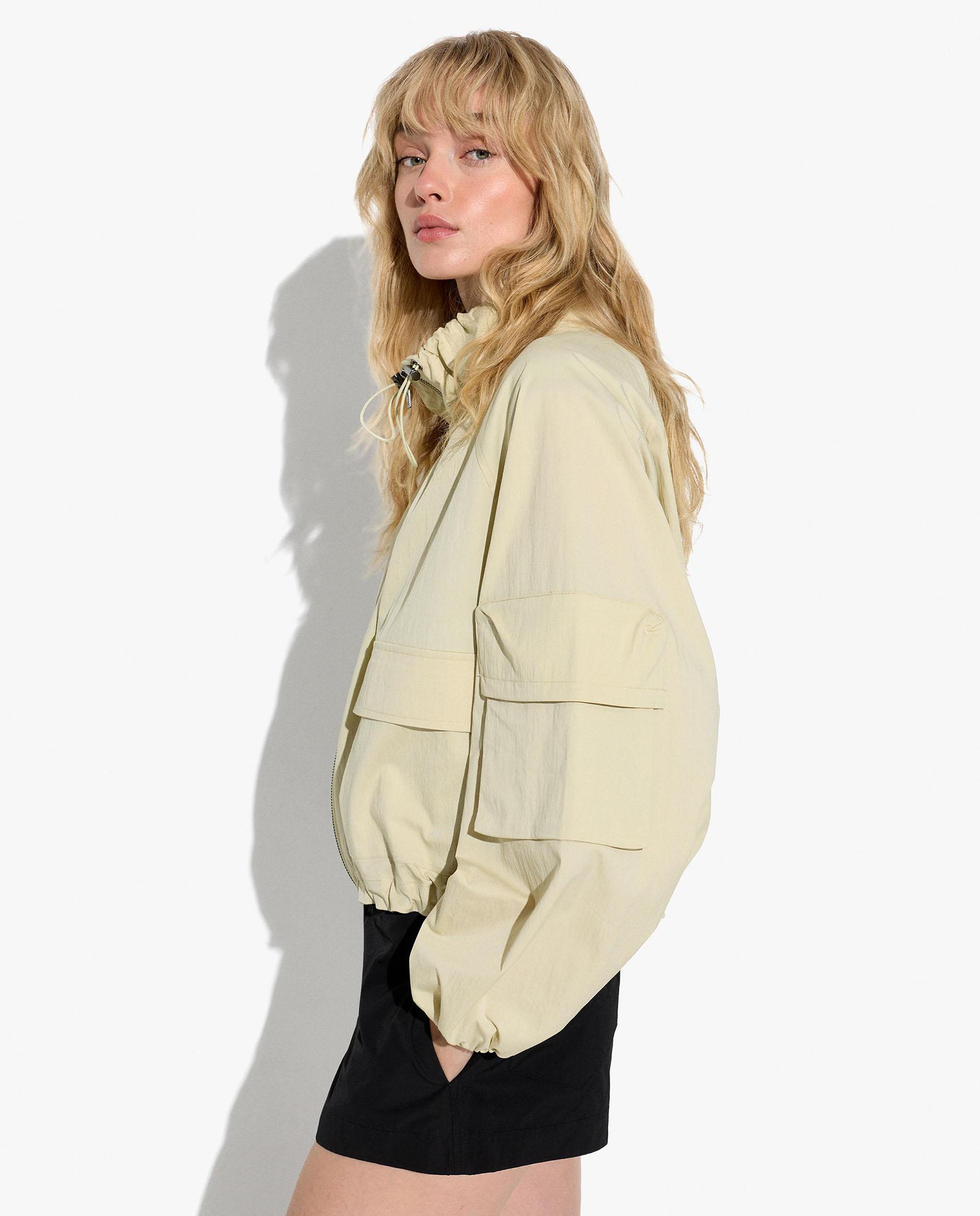 Chaqueta de mujer con capucha y puños elásticos en liso - Parfois - Verde Verde-3