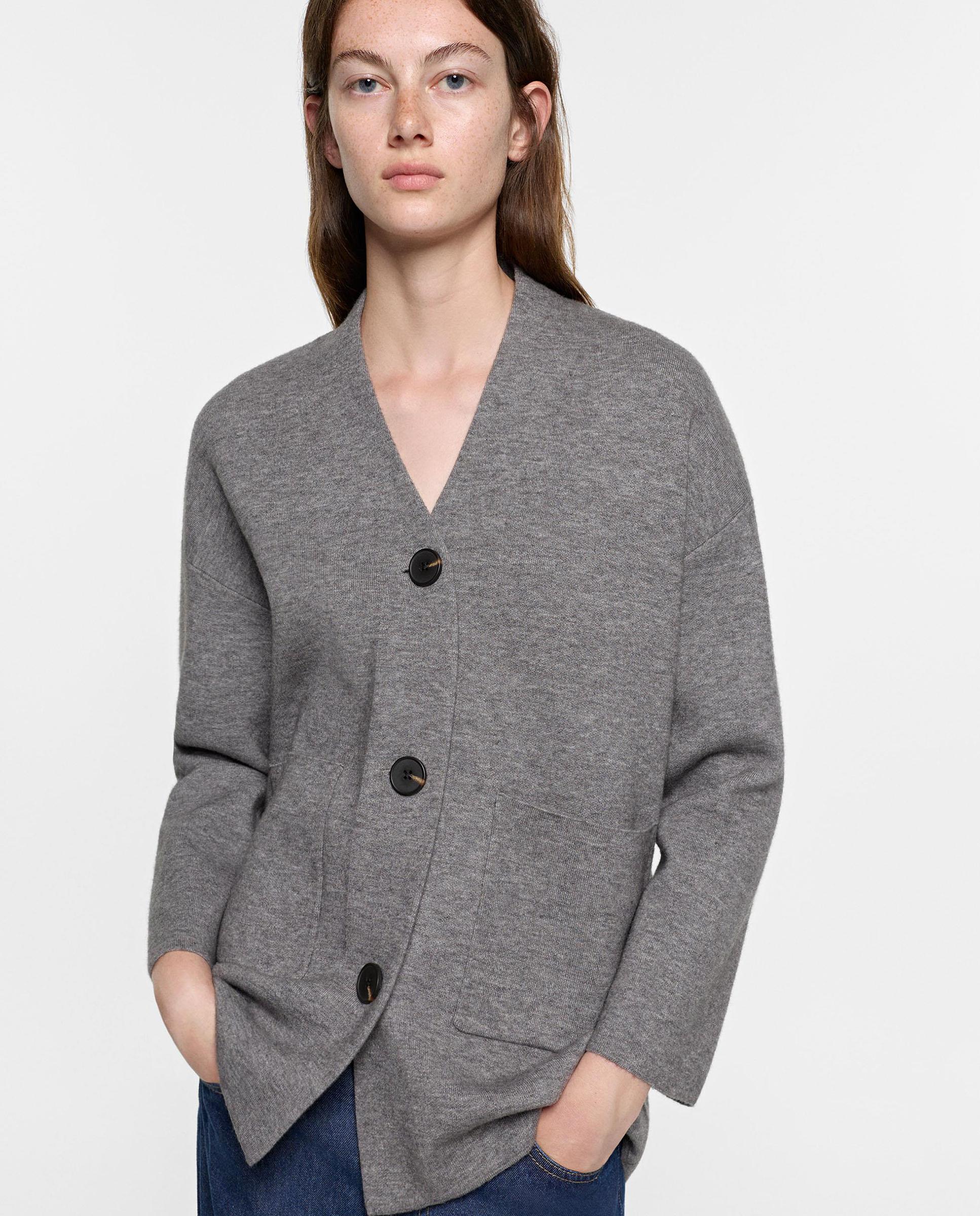 Imagen 0 de Cárdigan de mujer de punto con botones Gris
