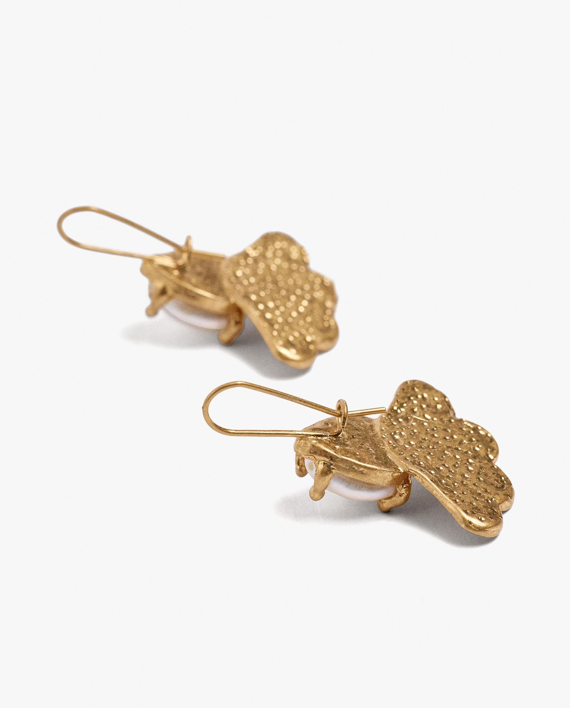 Pendientes con forma de media flor y perla decorativa - Parfois - Blanco Blanco-3
