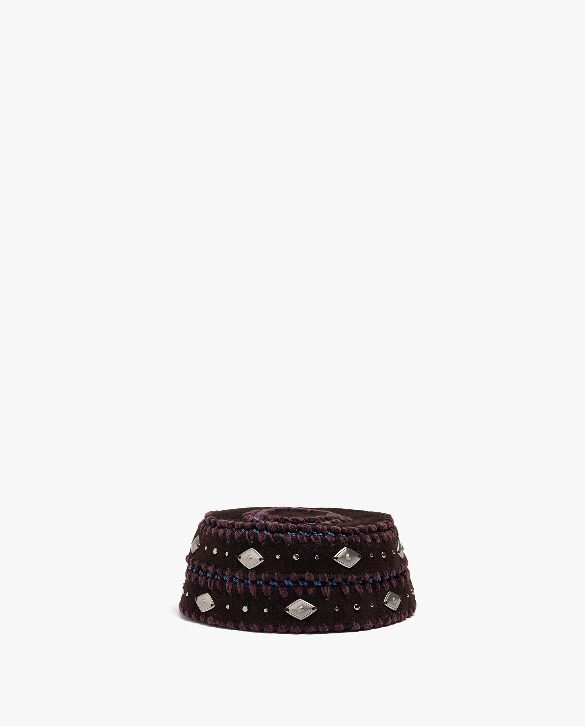 Gorro de mujer con detalles bordados y abalorios decorativos - Parfois - Burdeos Burdeos-1