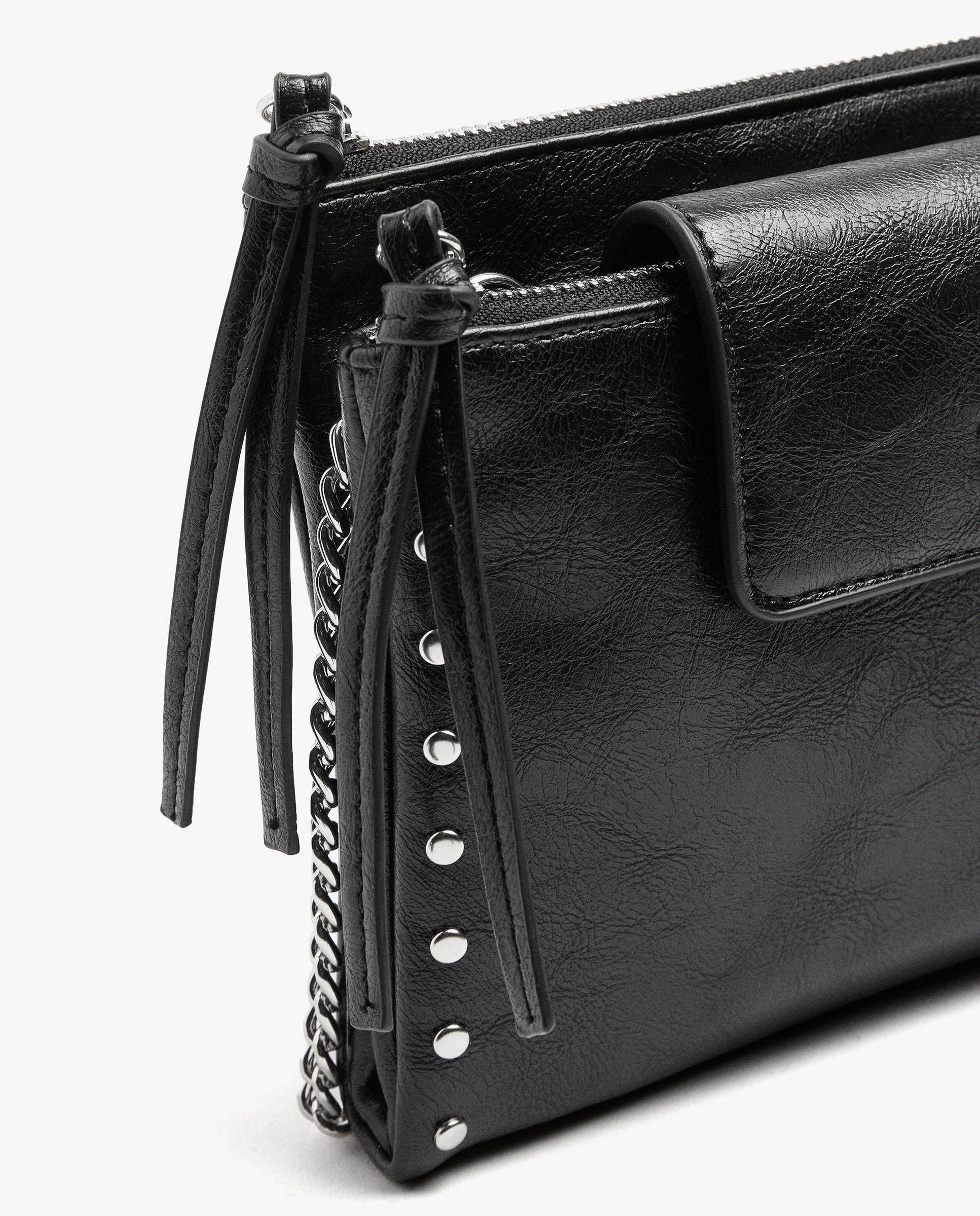 Bandolera de mujer con varios compartimentos y cierre de cremallera y tachuelas en liso - Parfois - Negro Negro-3