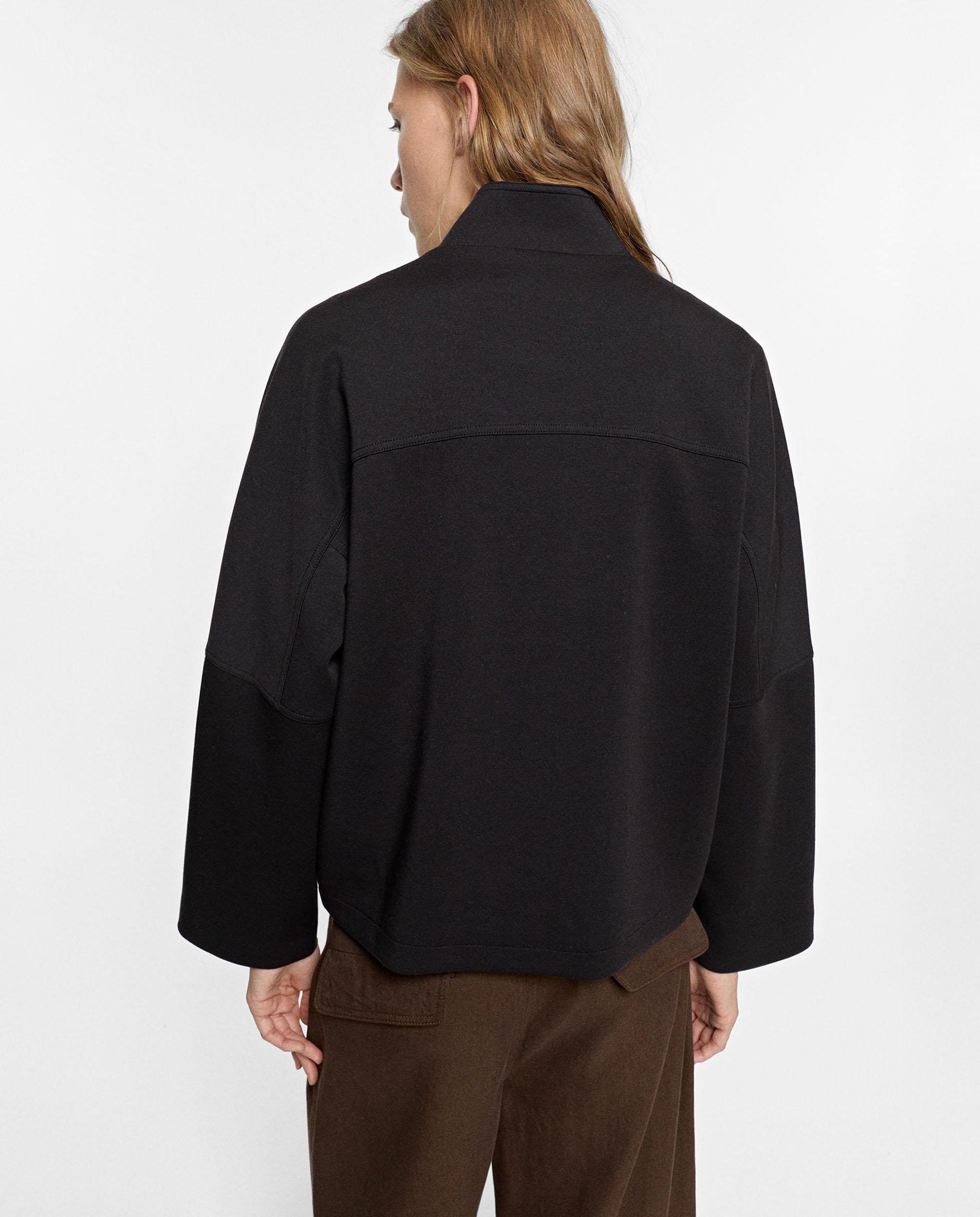 Chaqueta de mujer estructurada con cierre de cremallera en liso - Parfois - Negro Negro-4