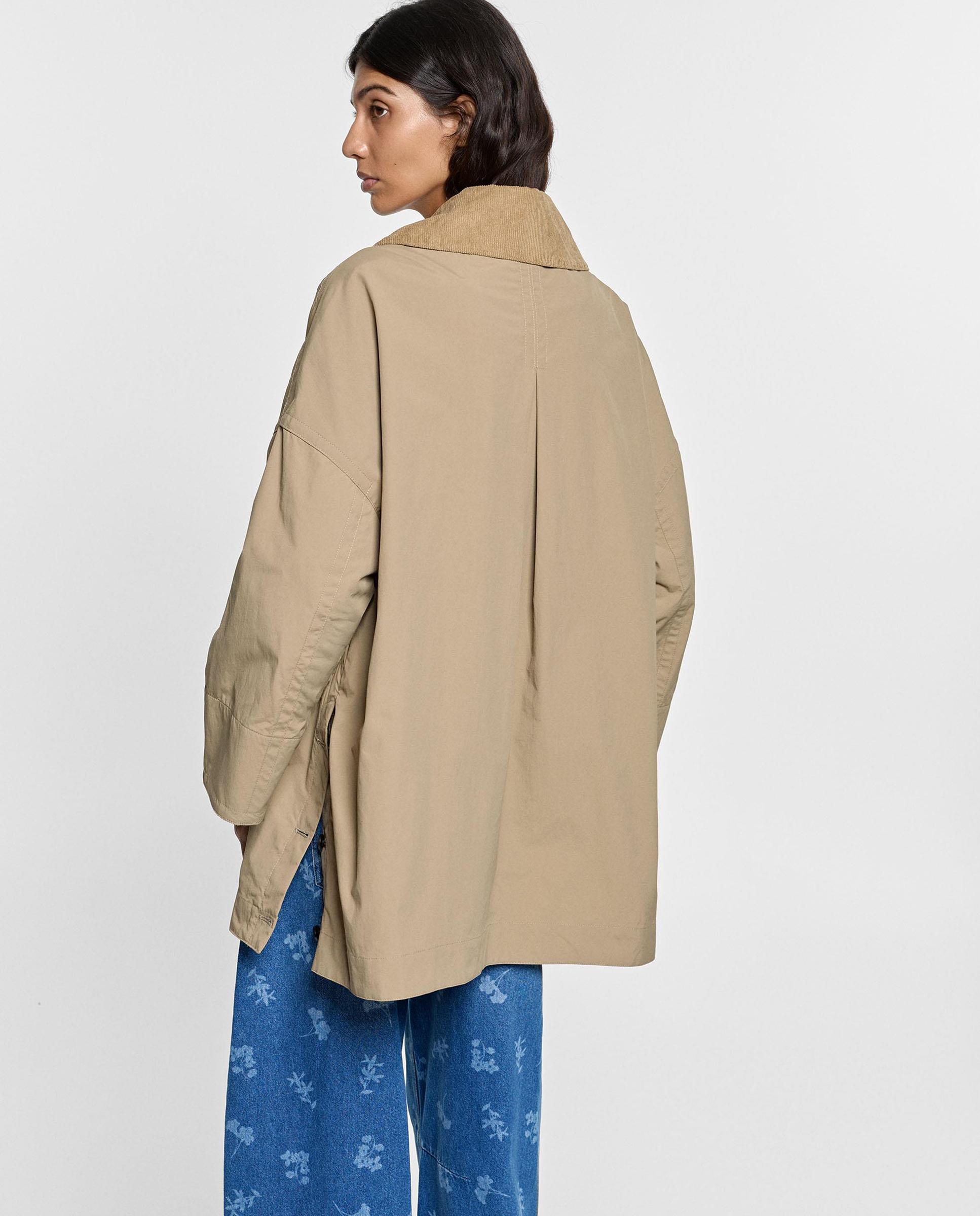 Parka de mujer con contraste de texturas y botones - Parfois - Beige Beige-4