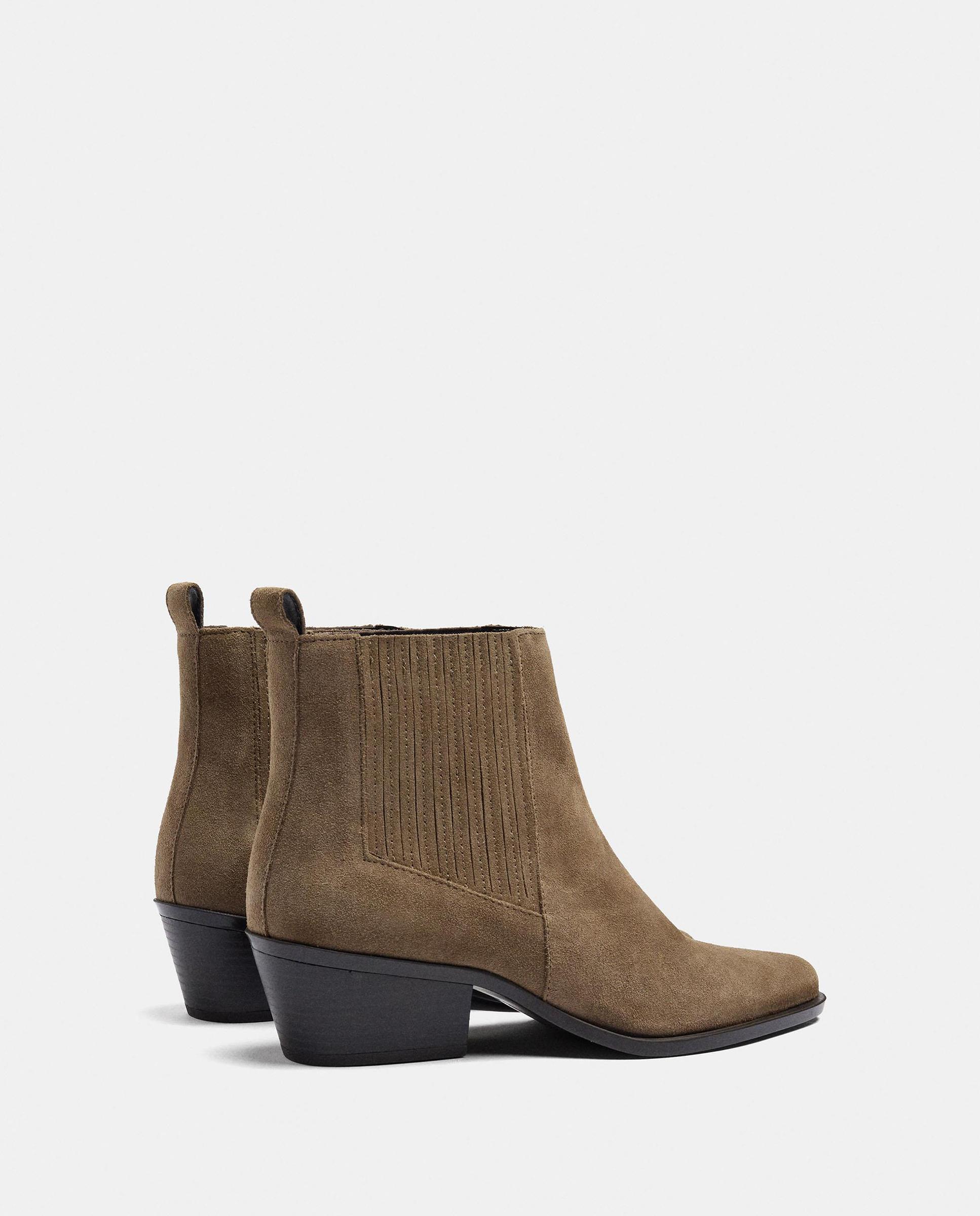 Botines básicos de mujer 100% piel con cierre elástico en liso - Parfois - Beige Beige-4