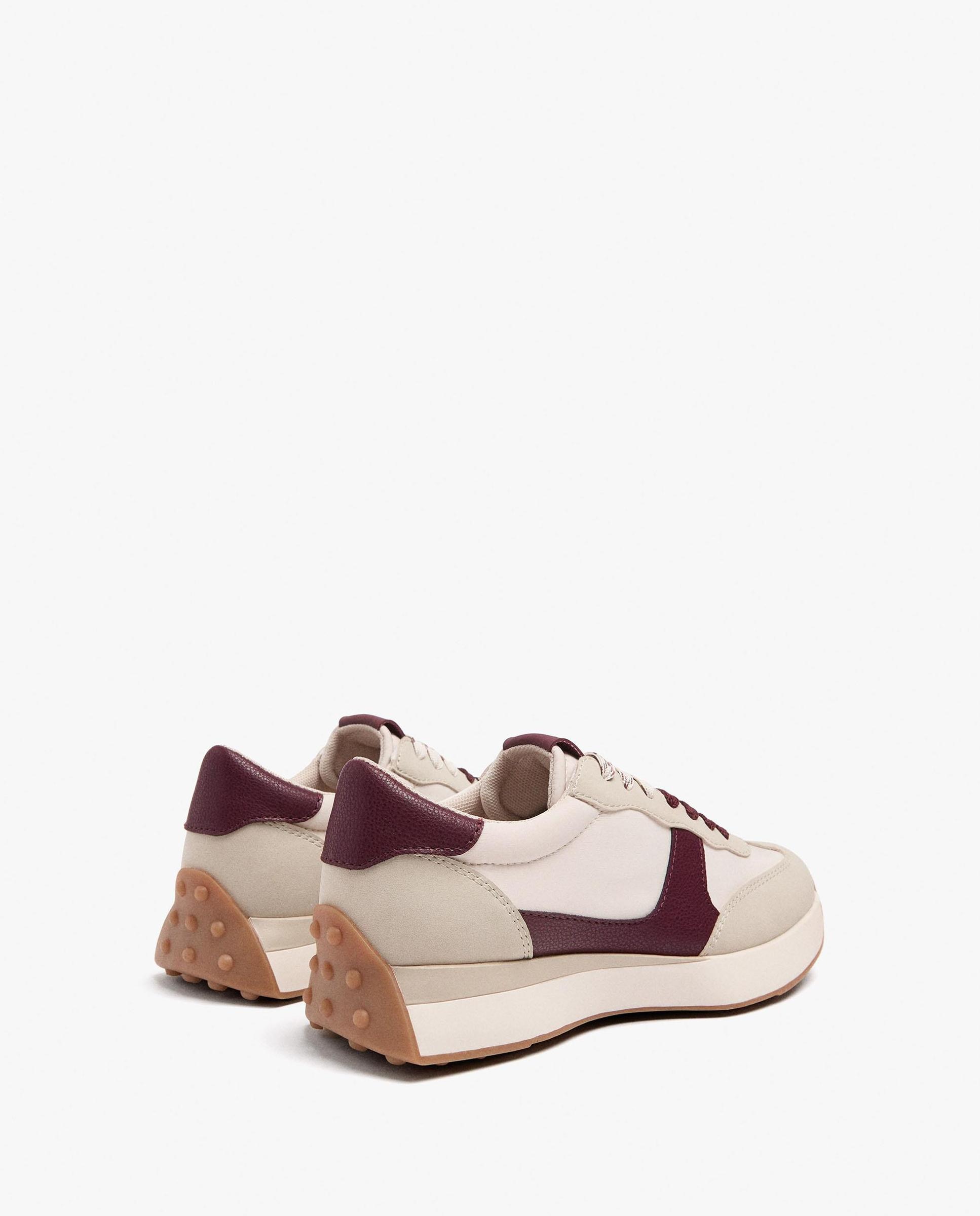 Zapatillas deportivas de mujer con detalle lateral en liso - Parfois - Beige Beige-4