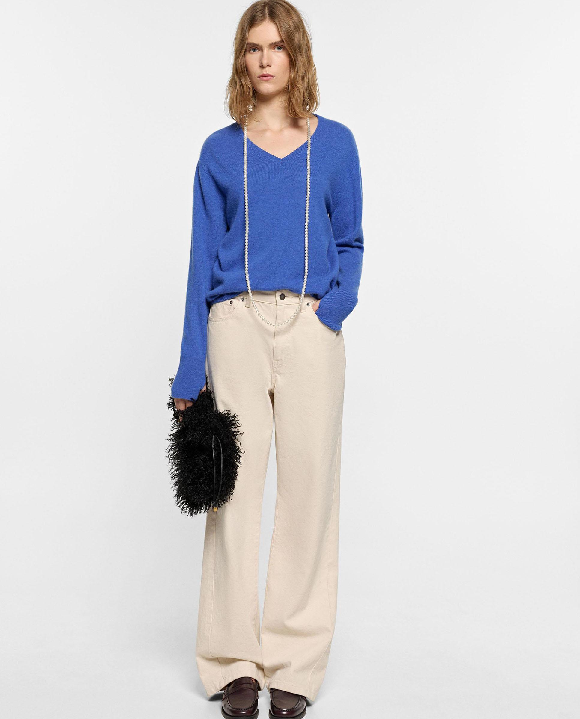 Imagen 2 de Jersey de mujer 100% cashmere con cuello pico en liso - Parfois - Azul Azul