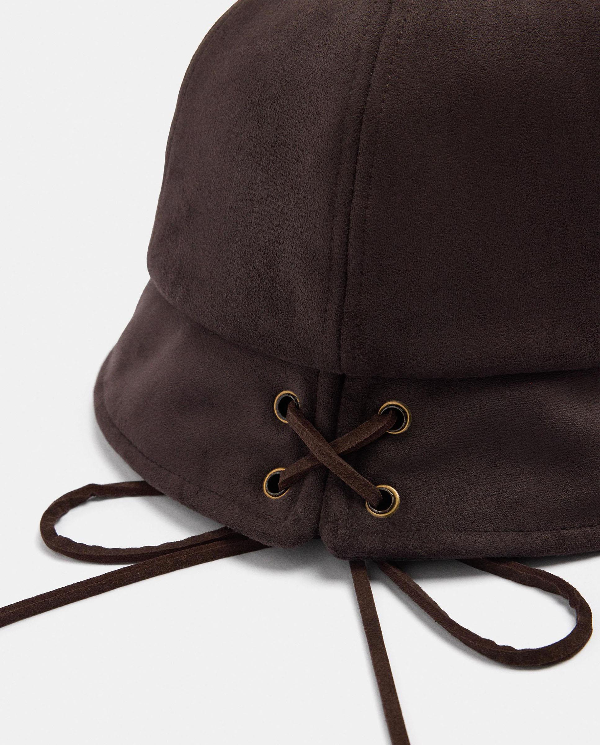 Gorro de mujer estilo bucket con dobladillo en liso - Parfois - Marrón oscuro Marrón oscuro-2