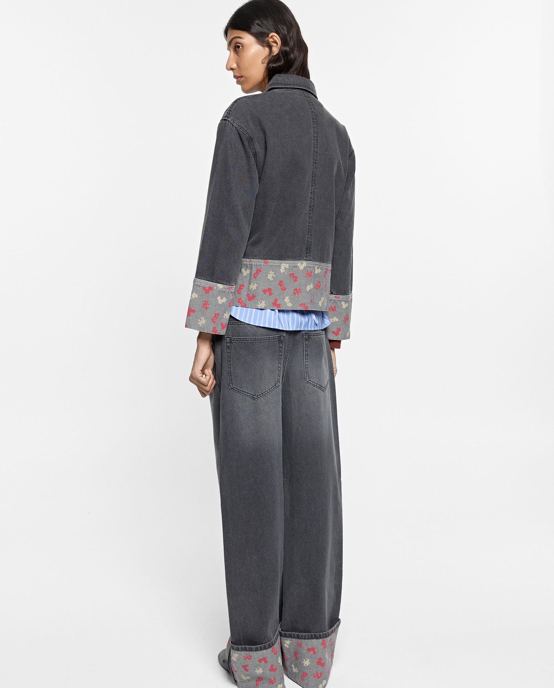 Chaqueta de mujer 100% algodón denim con bajo a contraste - Parfois - Gris Gris-4