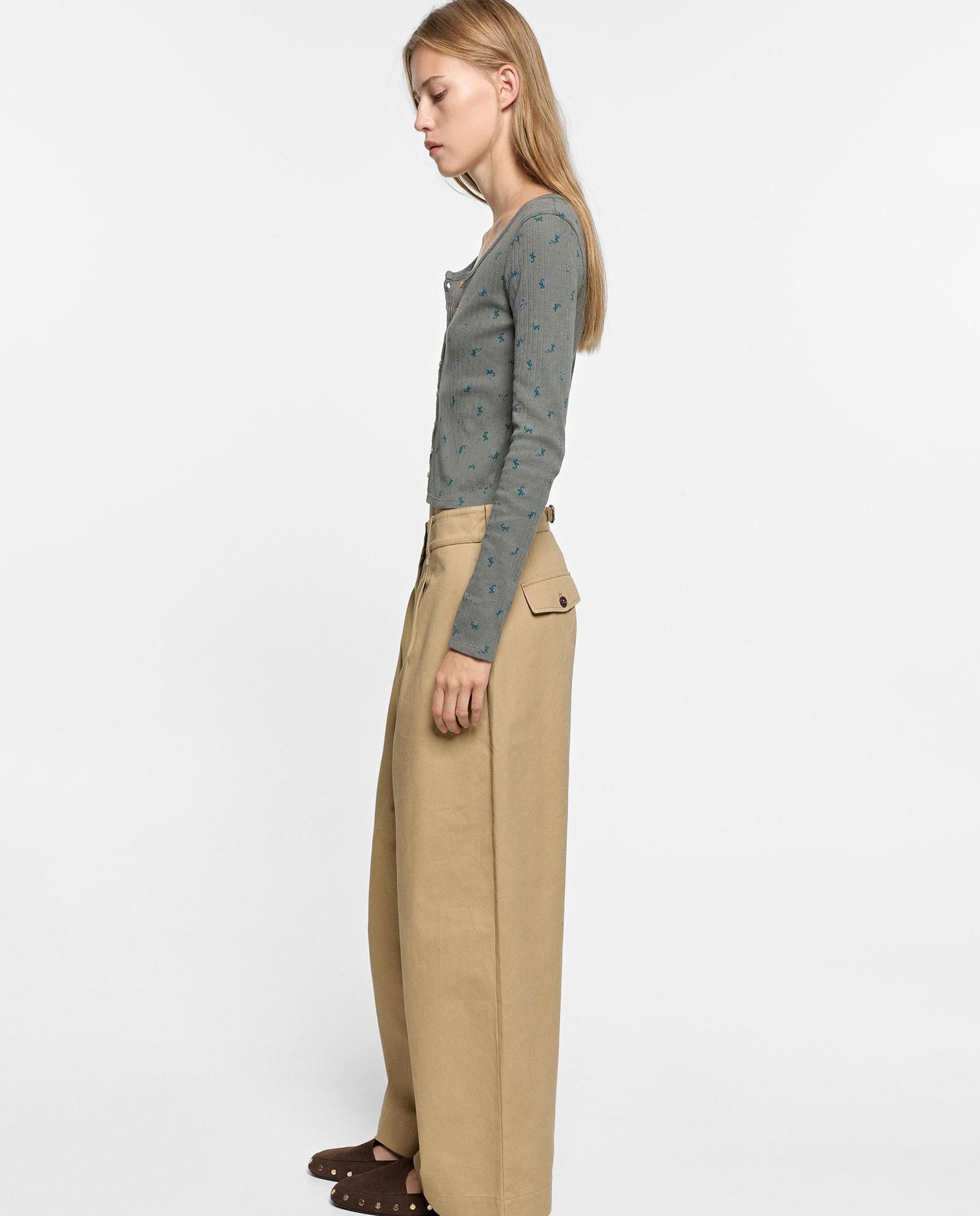 Pantalones rectos de mujer 100% algodón estilo pinzas con cierre de botón - Parfois - Marrón claro Marrón claro-2