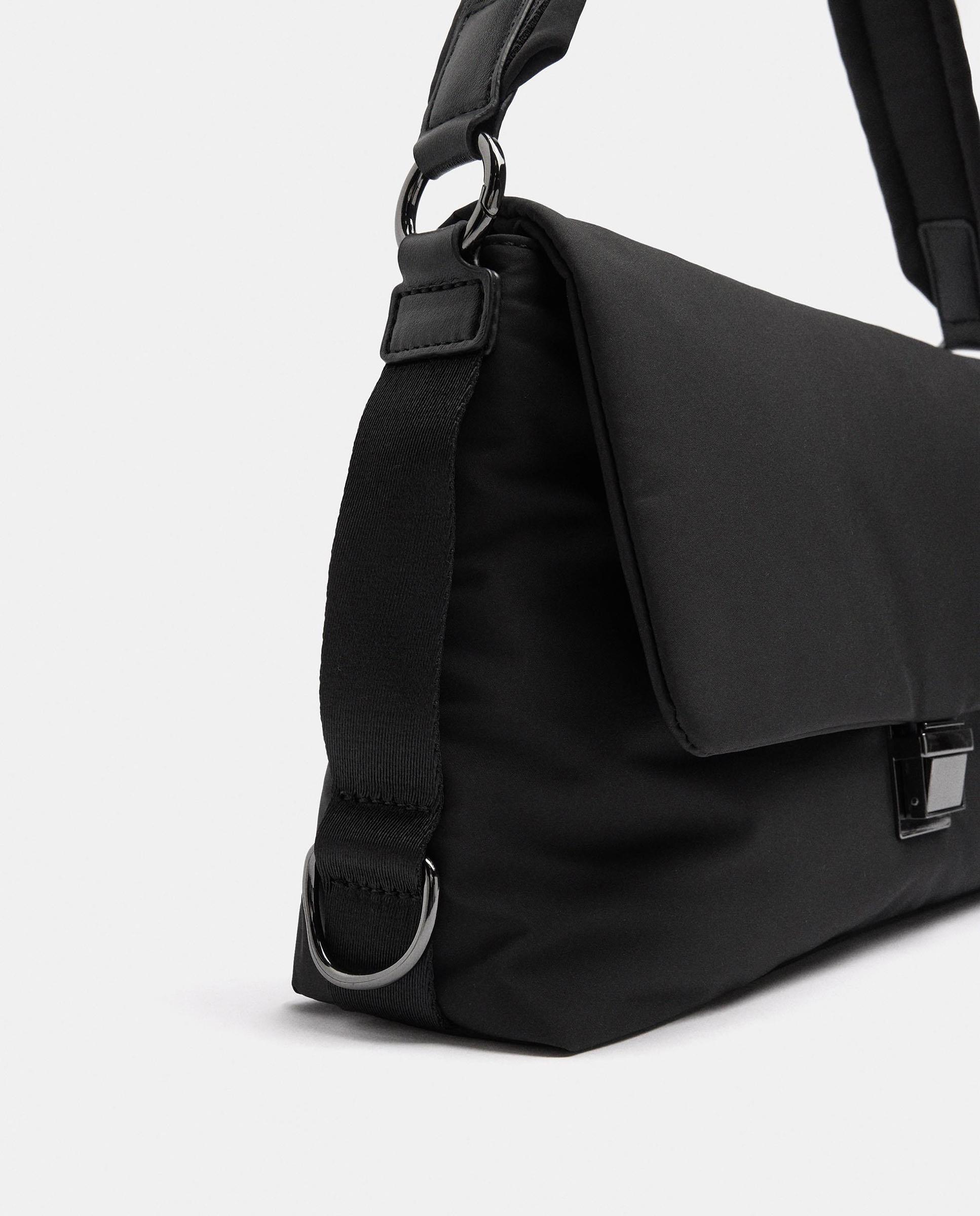 Bolso de hombro con solapa y cierre imantado en liso - Parfois - Negro Negro-3