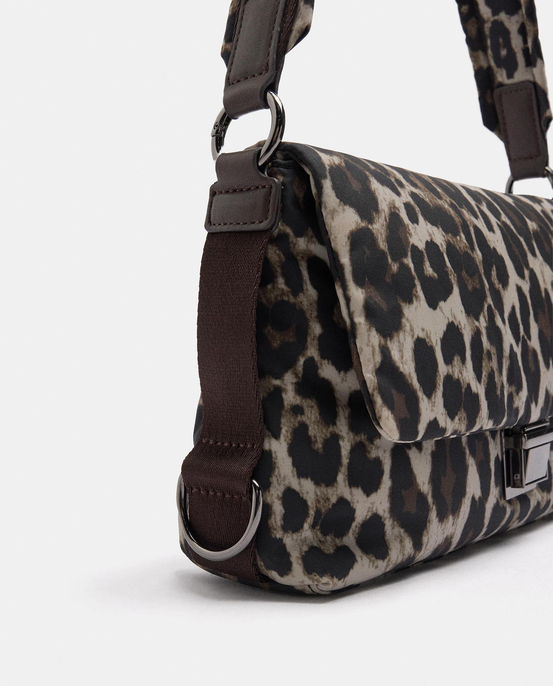 Bolso de hombro con llavero extraíble y estampado animal print - Parfois - Marrón Marrón-3