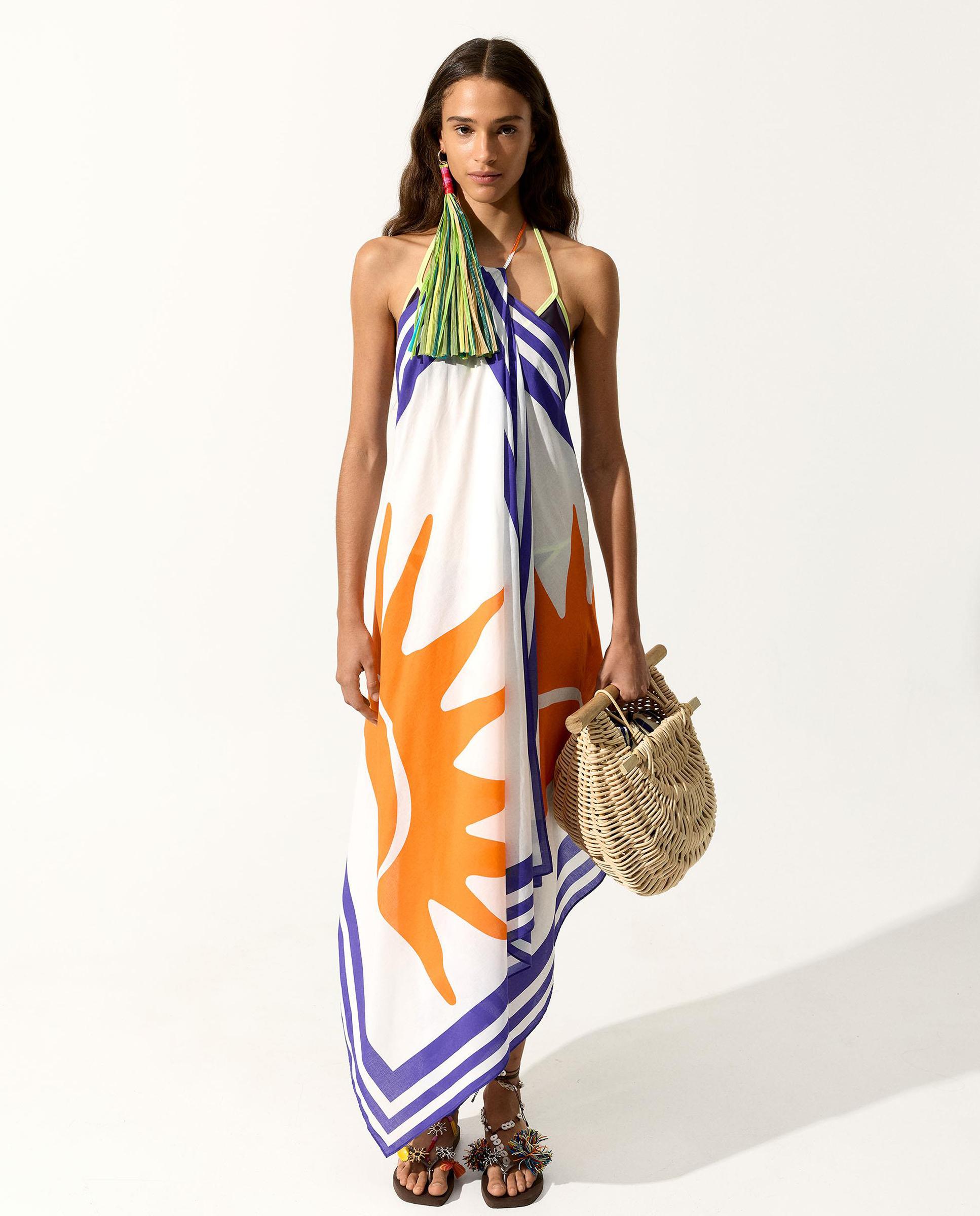 Parfois - Vestido largo 100% algodón con cuello halter y fluido con estampados.