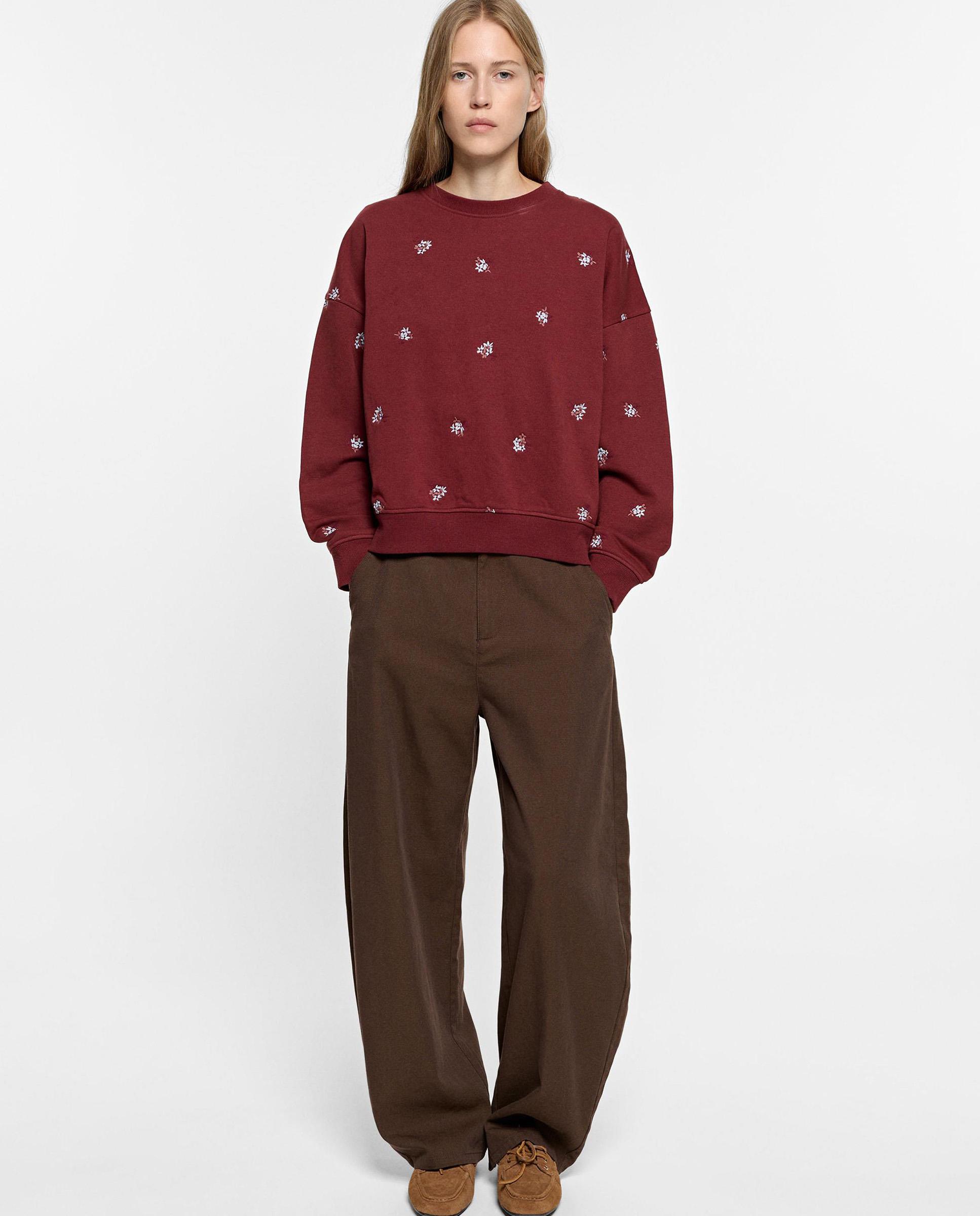 Sudadera de mujer con cuello redondo y estampado floral - Parfois - Burdeos Burdeos-2