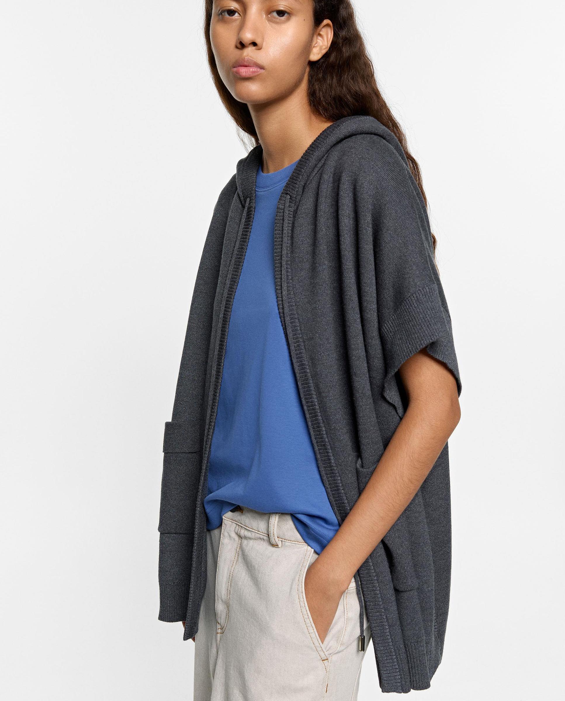 Poncho de mujer de punto abierto en liso - Parfois - Gris Gris-3
