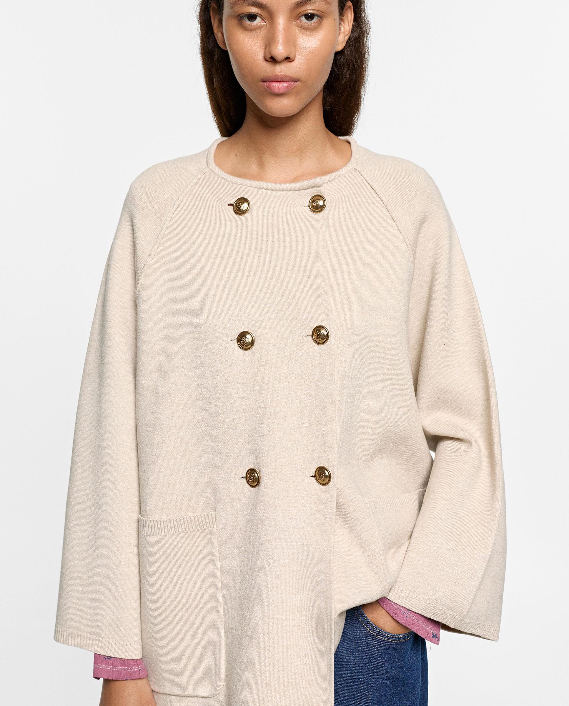 Poncho de mujer de punto estilo chaqueta con botones - Parfois - Beige Beige-2