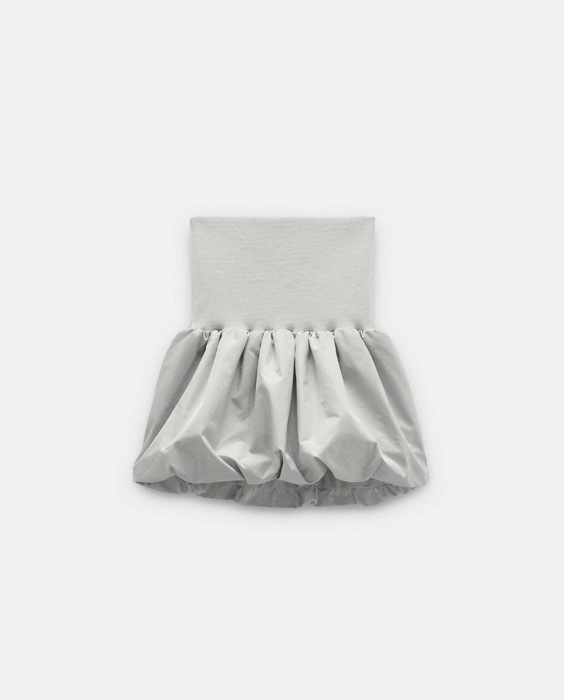 Falda corta abombachada en liso - Parfois - Gris Gris-7