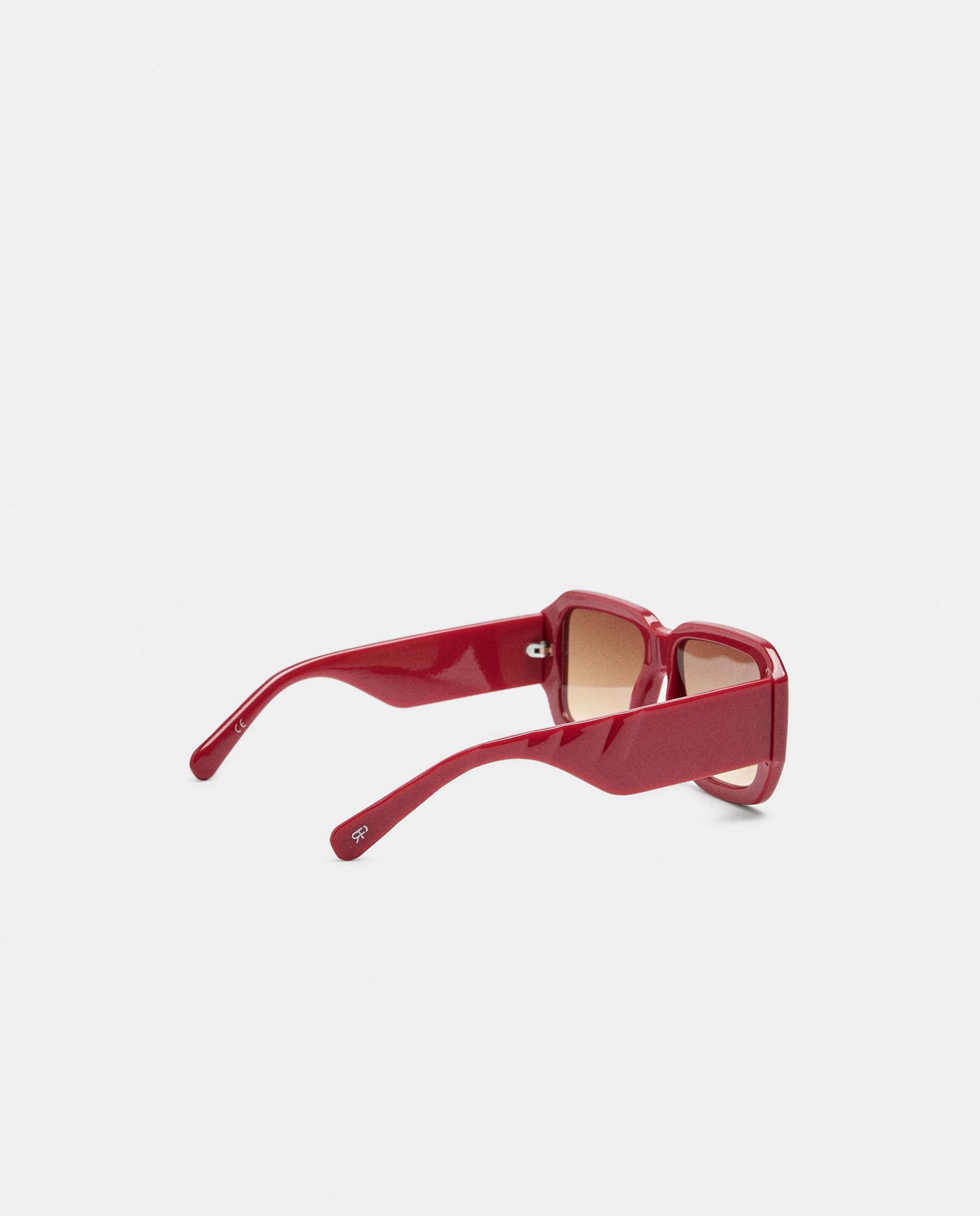 Gafas de sol de mujer con protección uv y forma rectangular en liso - Parfois - Rojo Rojo-2