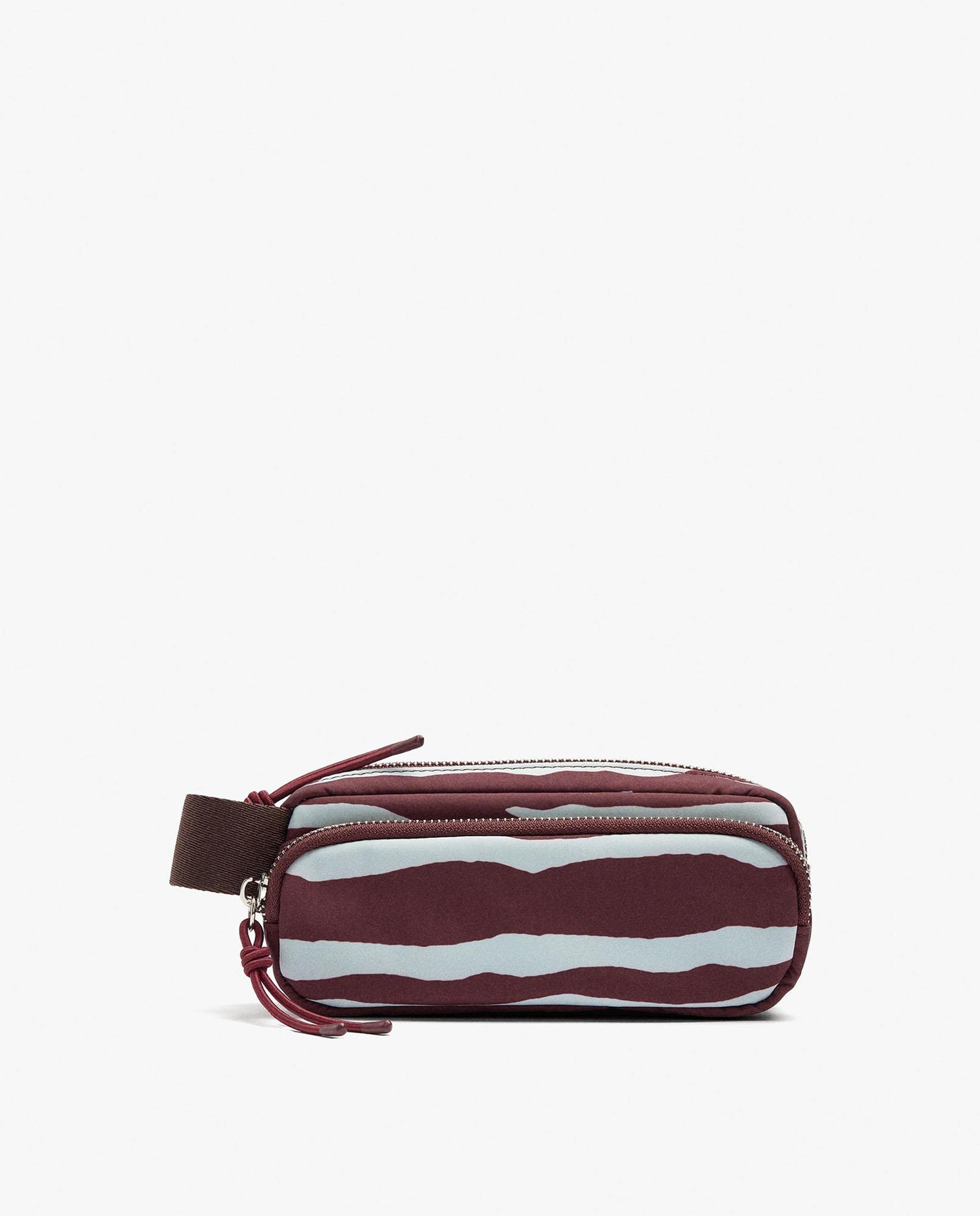 Estuche con varios compartimentos y cierre de cremallera con estampado animal print - Parfois - Multicolor Multicolor-1