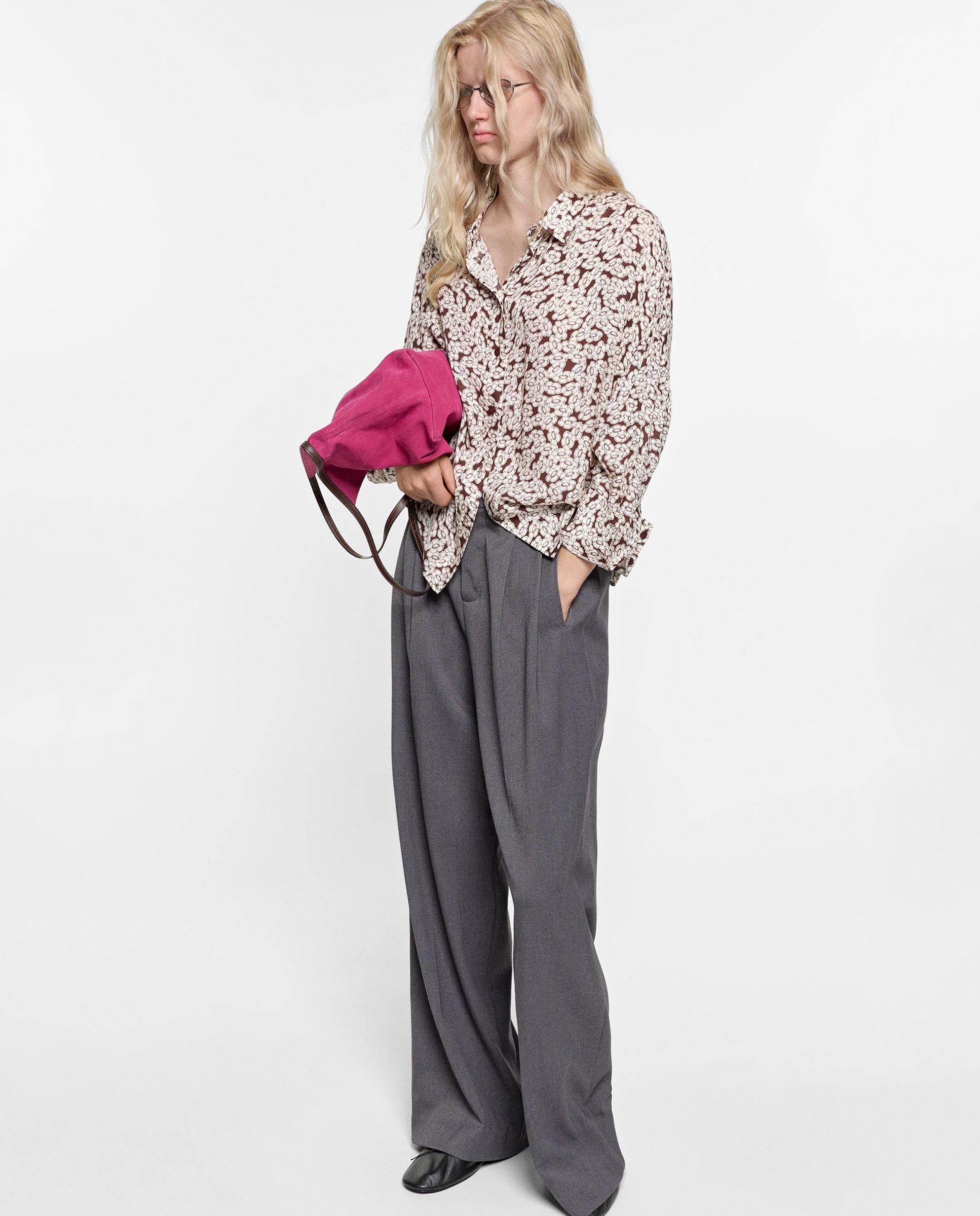 Camisa de mujer 100% viscosa de manga larga con estampado floral - Parfois - Marrón oscuro Marrón oscuro-2