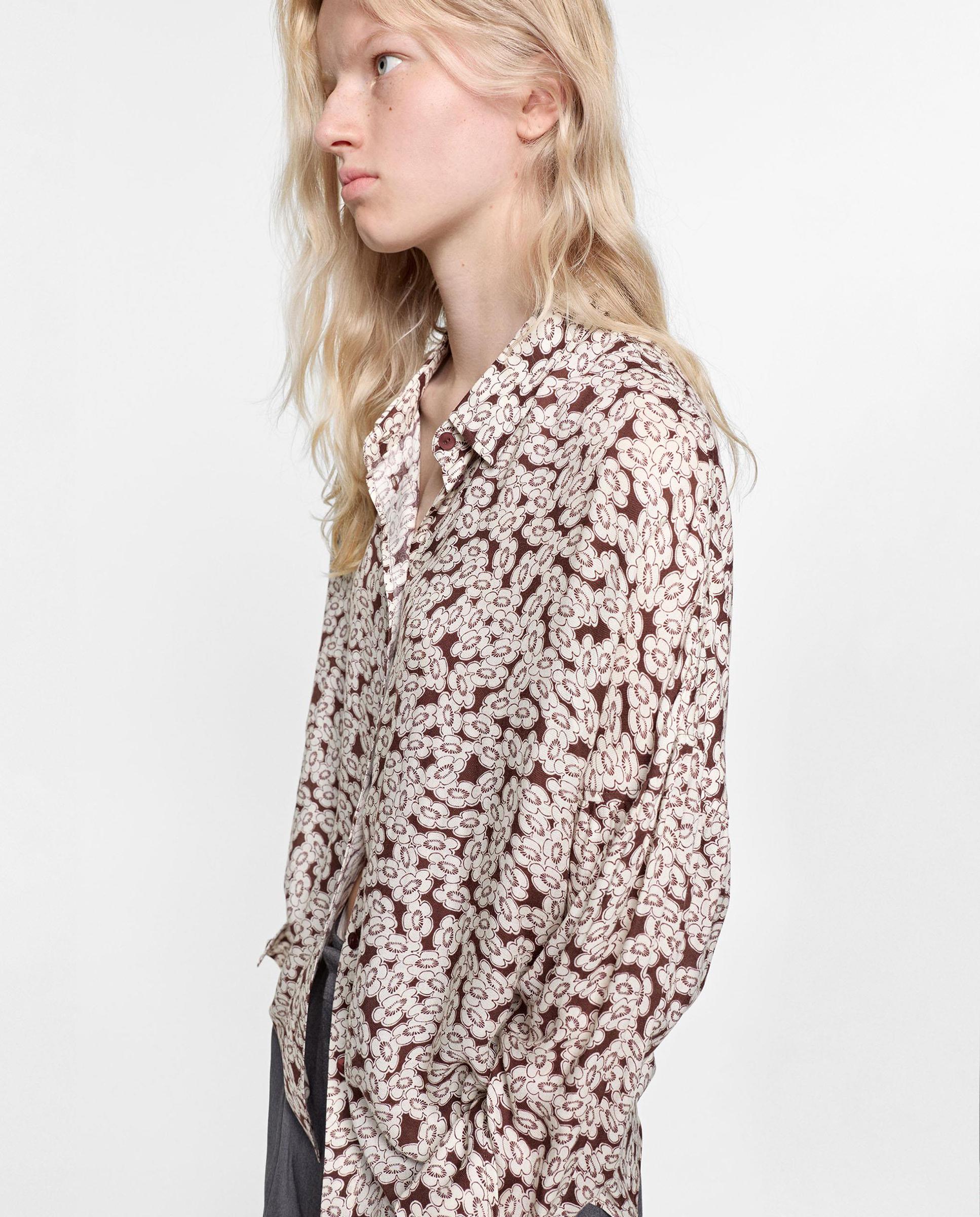 Camisa de mujer 100% viscosa de manga larga con estampado floral - Parfois - Marrón oscuro Marrón oscuro-3