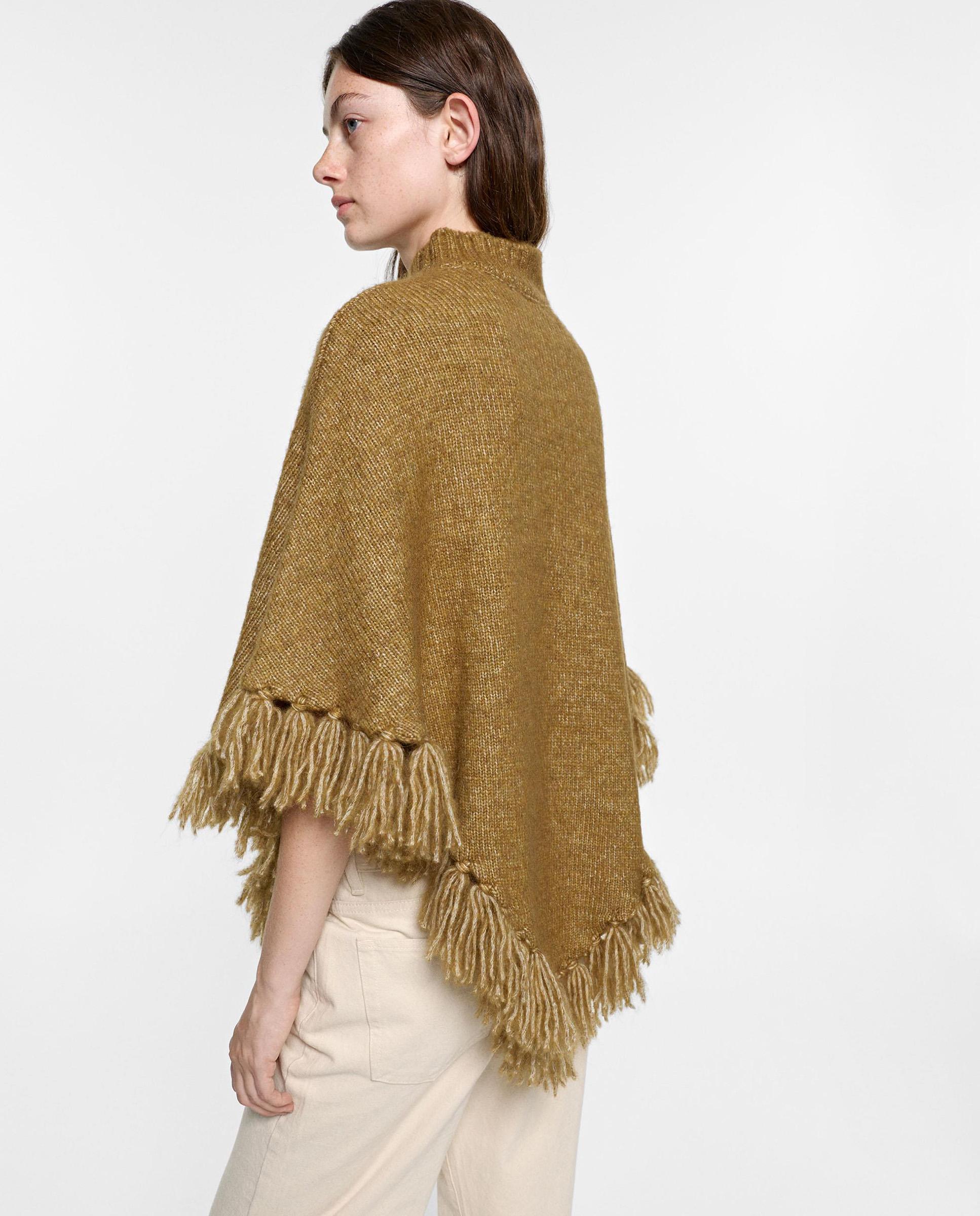 Capa de mujer estilo poncho con flecos en liso - Parfois - Kaki Kaki-4