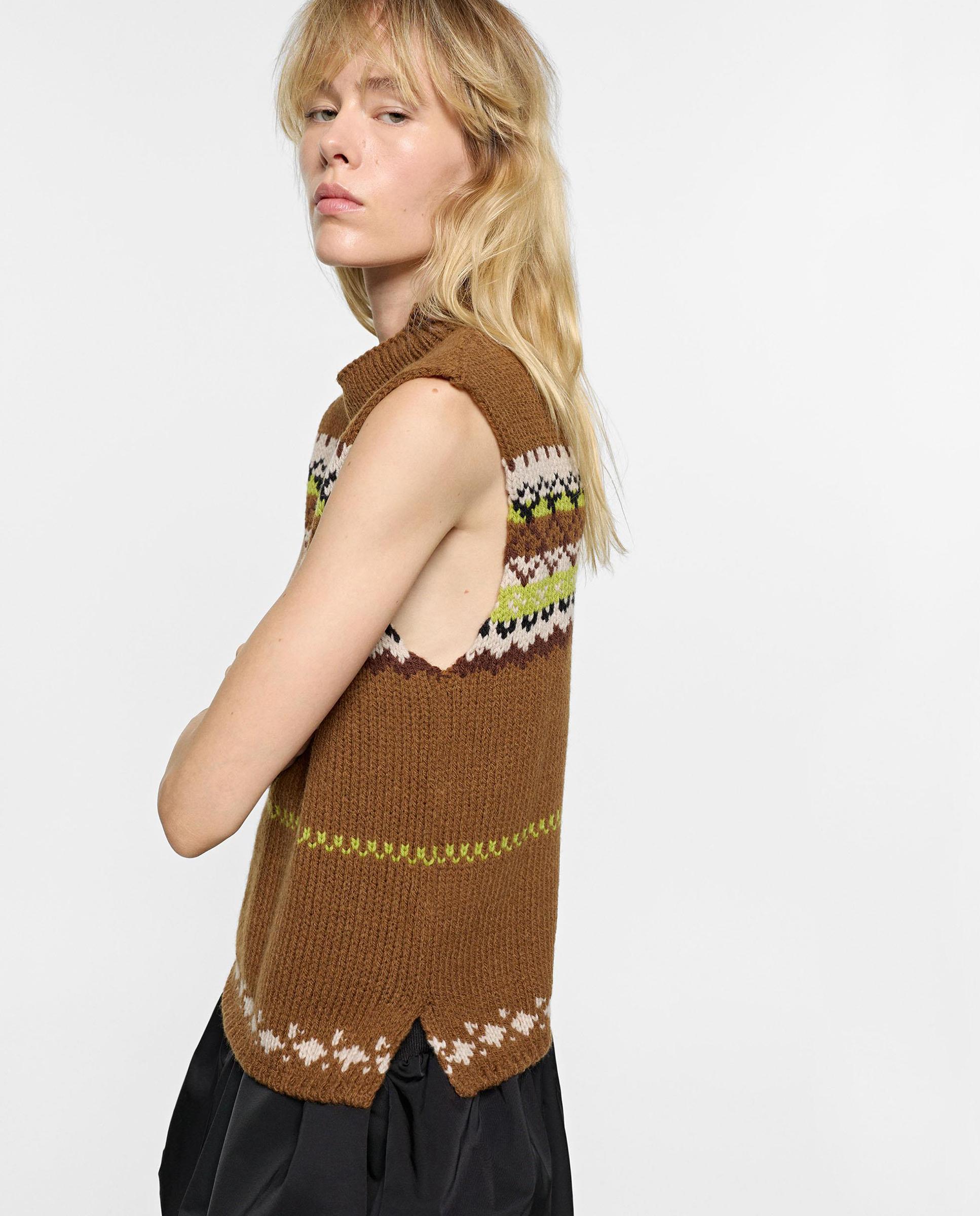 Imagen 0 de Chaleco de mujer de punto con estampado jacquard Multicolor