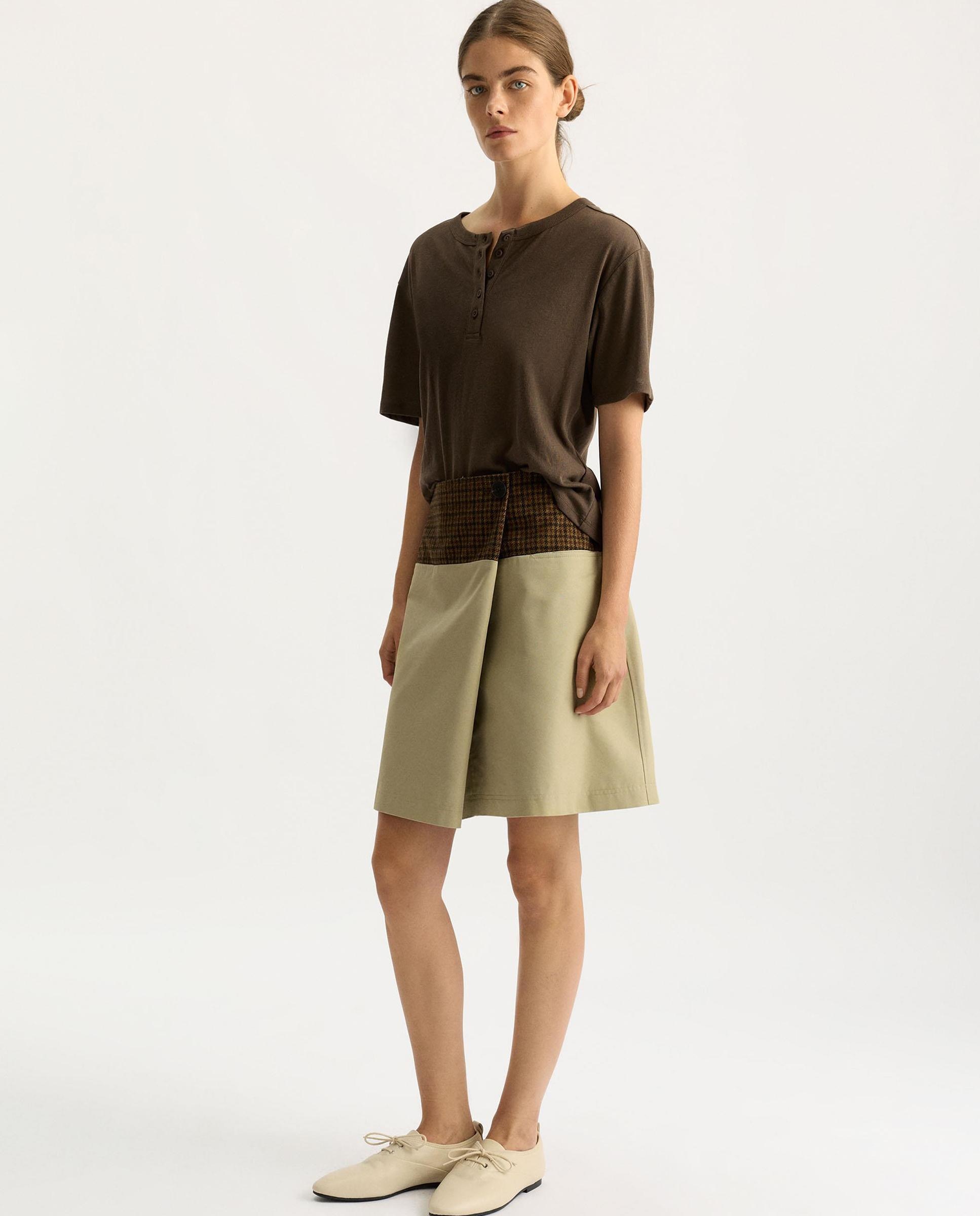 Falda corta de pantalón con corte evasé en liso - Parfois - Camel Camel-1