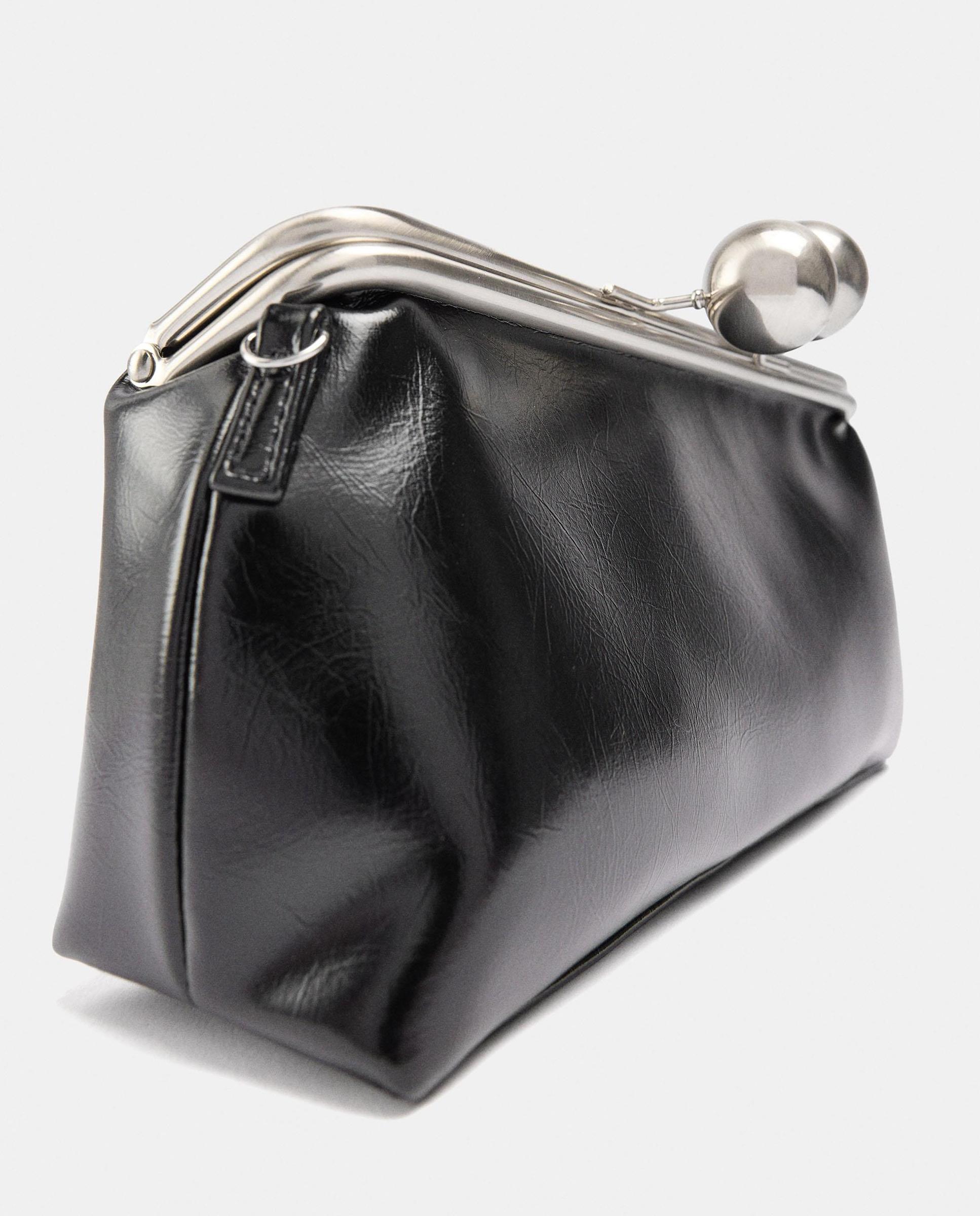 Bolso de fiesta convertible a bandolera estilo clutch con cierre de botón en liso - Parfois - Negro Negro-3
