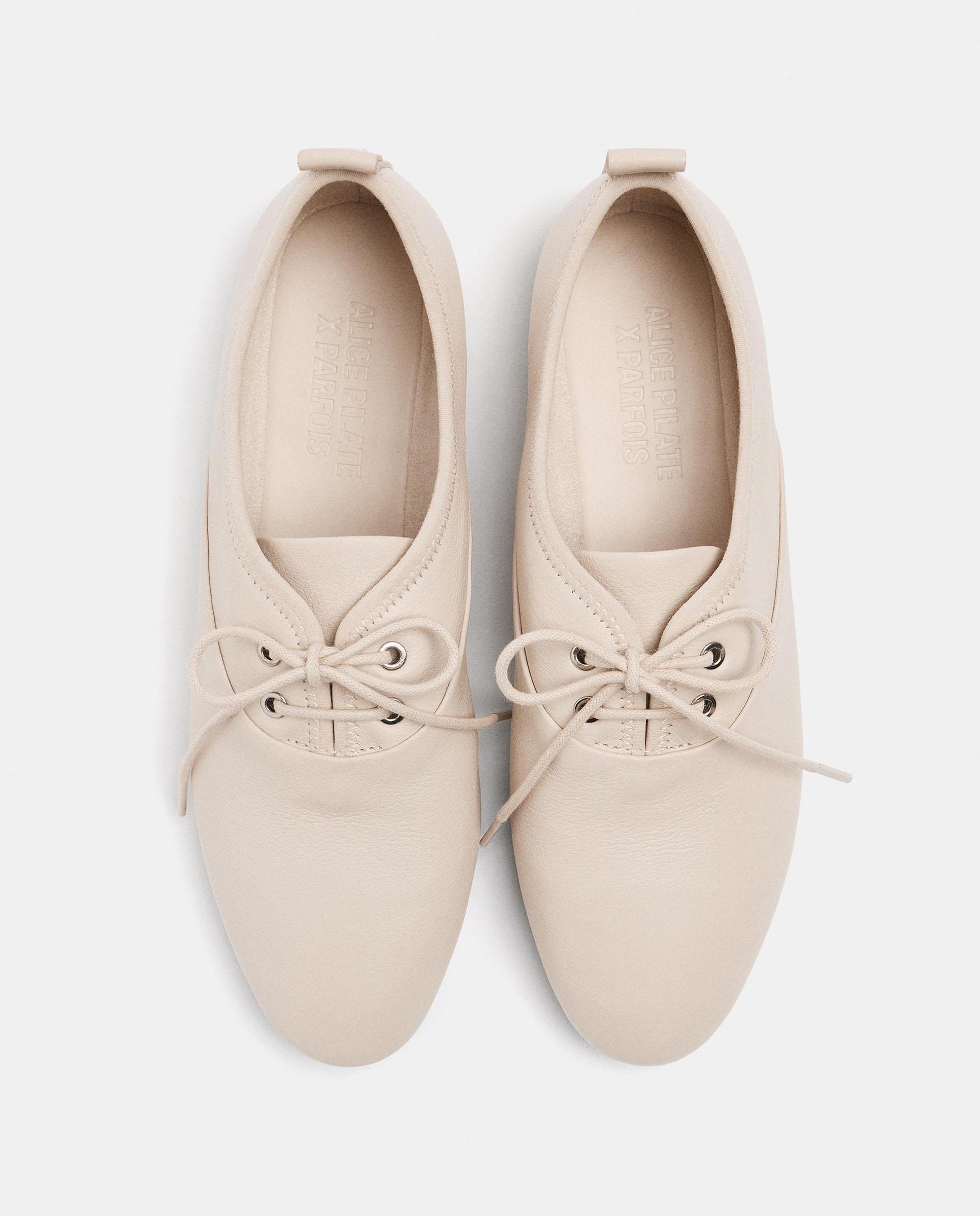 Mocasines planos de mujer 100% piel con cierre de cordones en liso - Parfois - Crudo Crudo-3