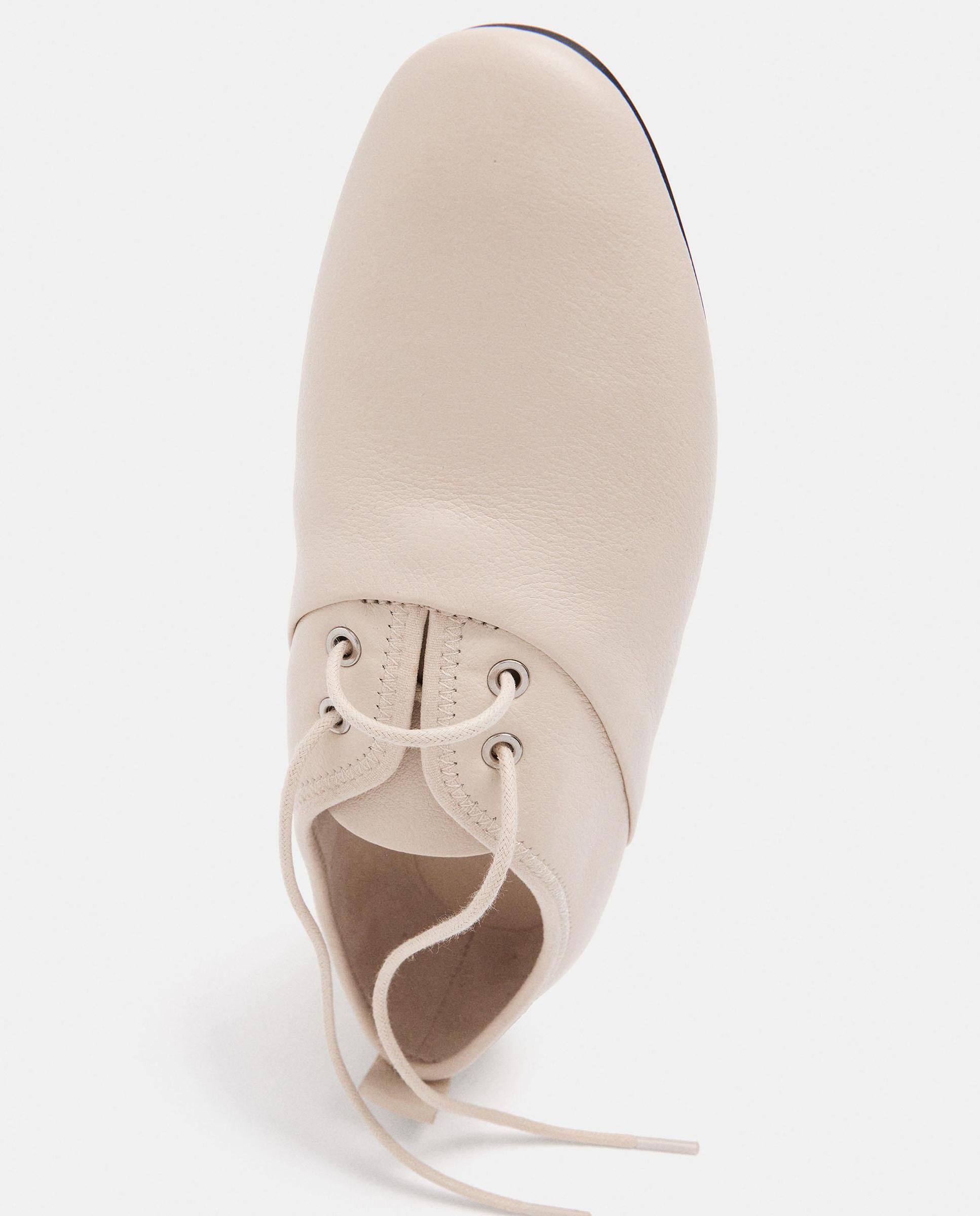 Mocasines planos de mujer 100% piel con cierre de cordones en liso - Parfois - Crudo Crudo-6