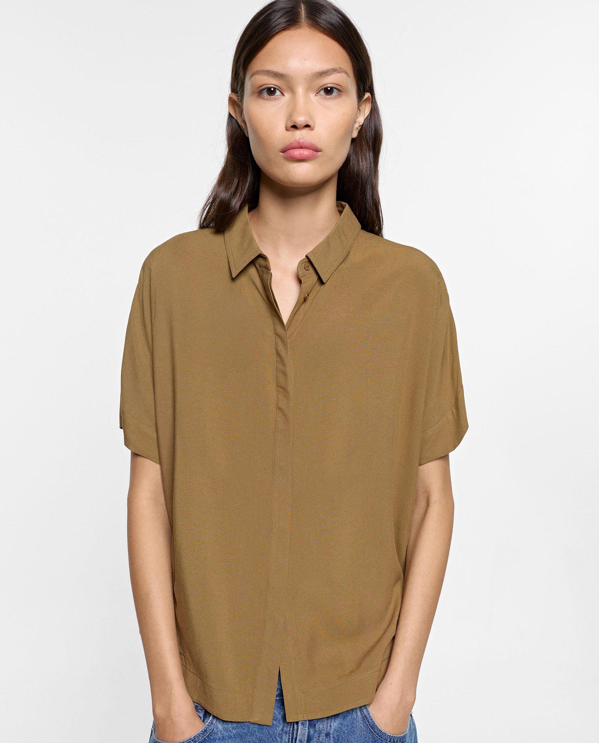 Camisa de mujer 100% viscosa de manga corta en liso - Parfois - Kaki Kaki-1