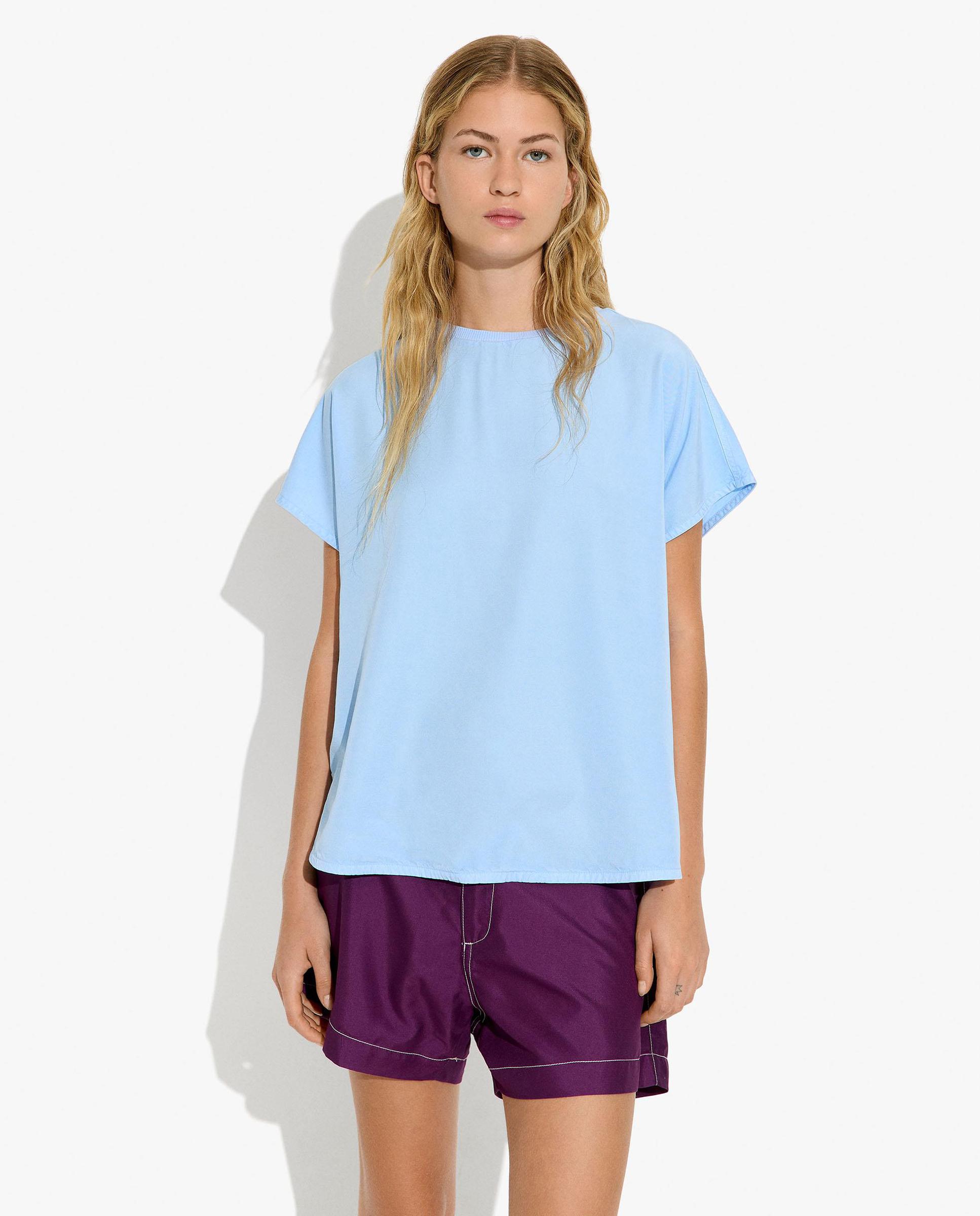Camiseta de mujer 100% liocel de manga corta en liso - Parfois - Azul Azul-1