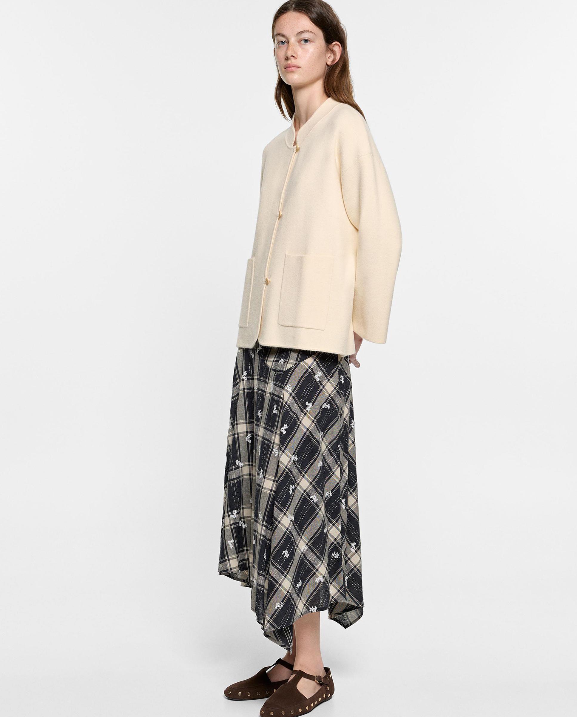 Chaqueta de mujer de punto con botones - Parfois - Crudo Crudo-4