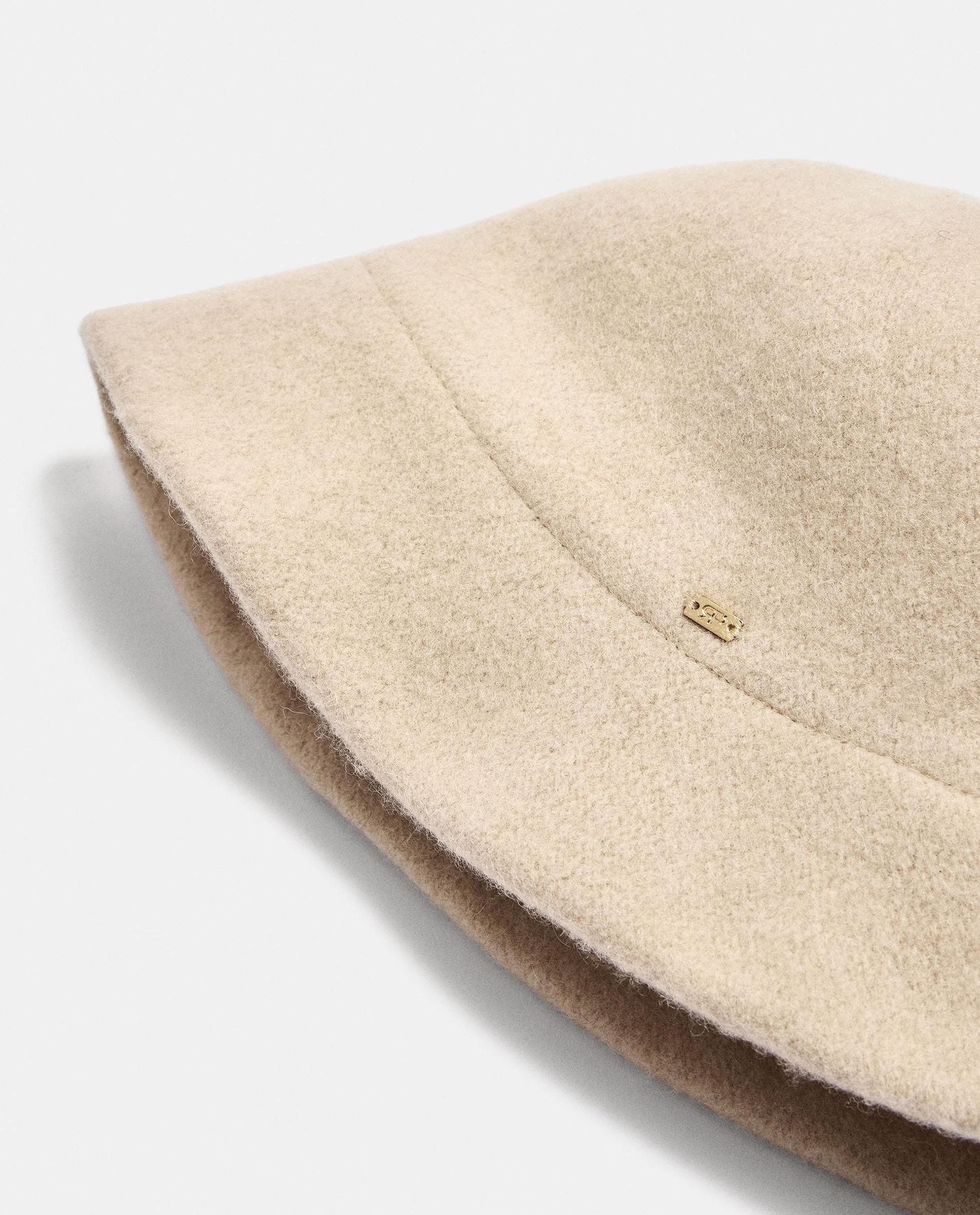 Gorro de mujer estilo bucket en liso - Parfois - Crudo Crudo-3