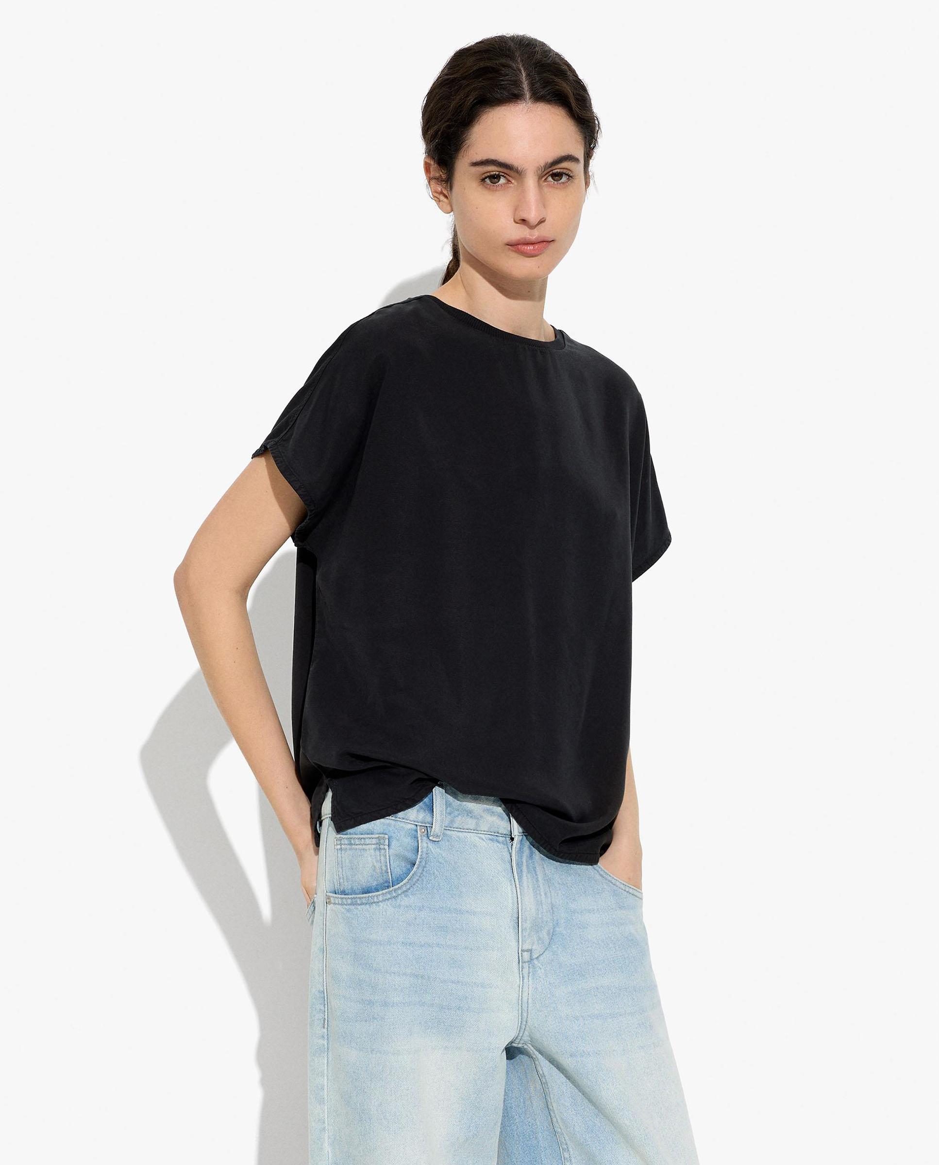 Camiseta de mujer 100% liocel de manga corta en liso - Parfois - Negro Negro-1
